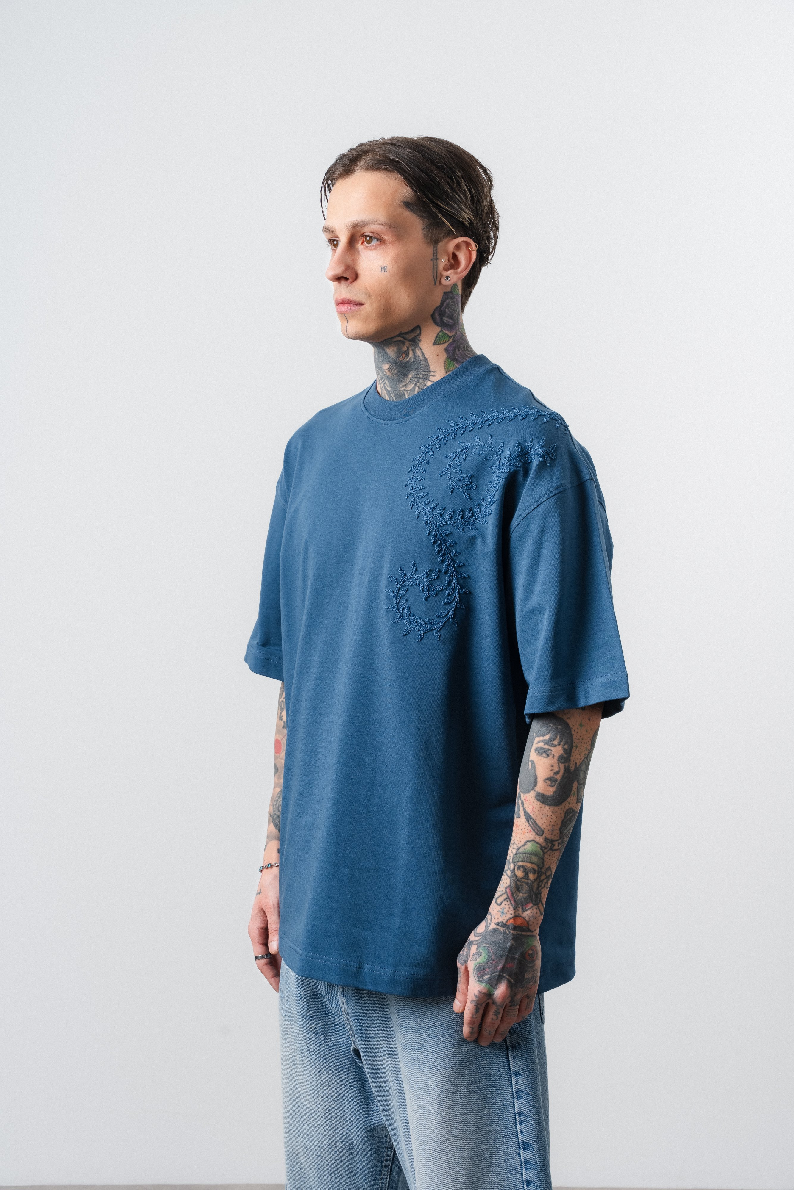 Erkek Spiral Nakış Detaylı Oversize T-Shirt Lacivert