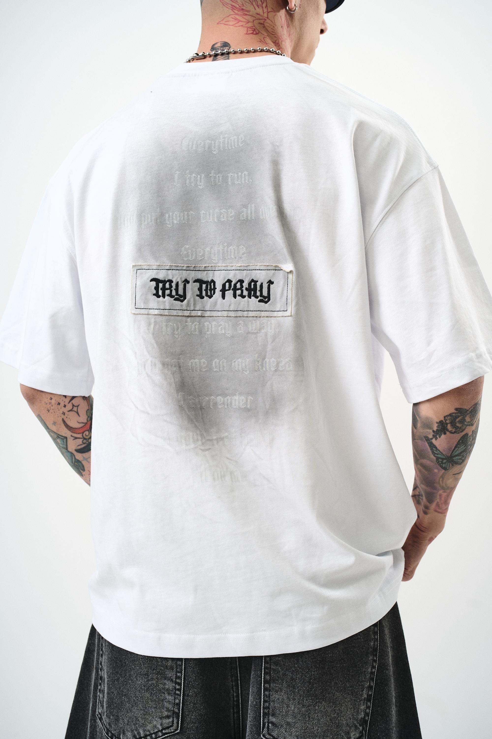 erkek-try-to-pray-nakisli-oversize-t-s-a02-d2.jpg