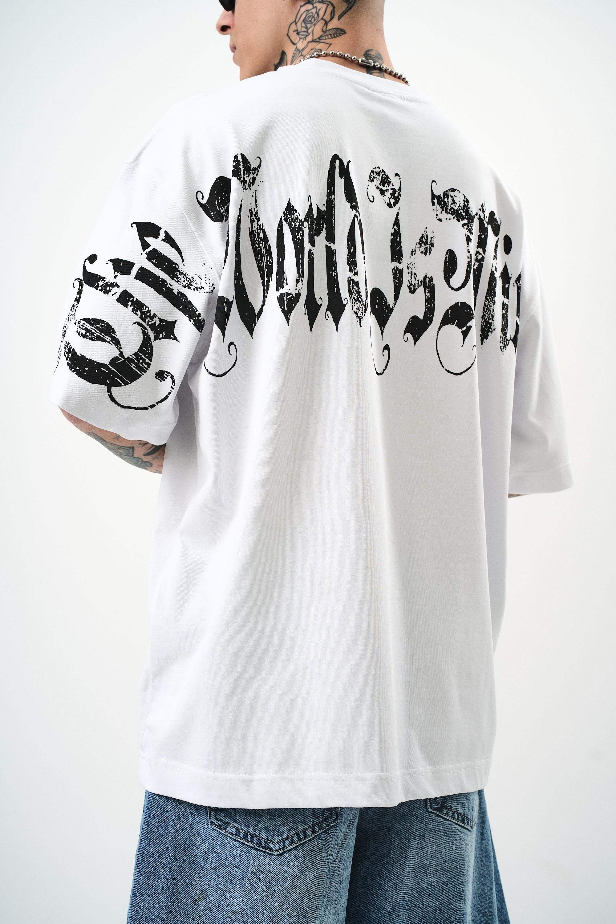 Erkek World Is Mine Baskılı Oversize T-Shirt Beyaz