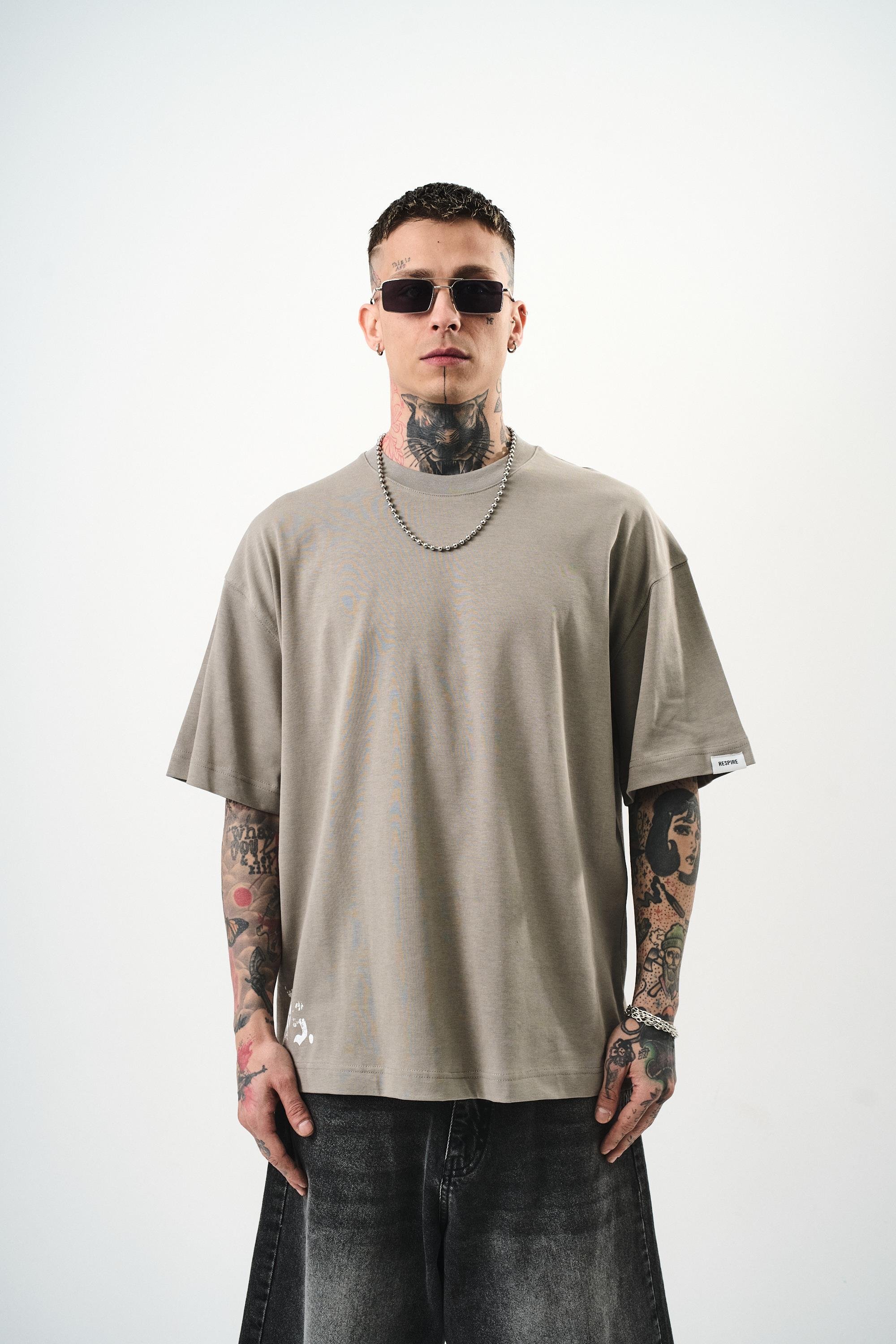 Erkek World Is Mine Baskılı Oversize T-Shirt Gri