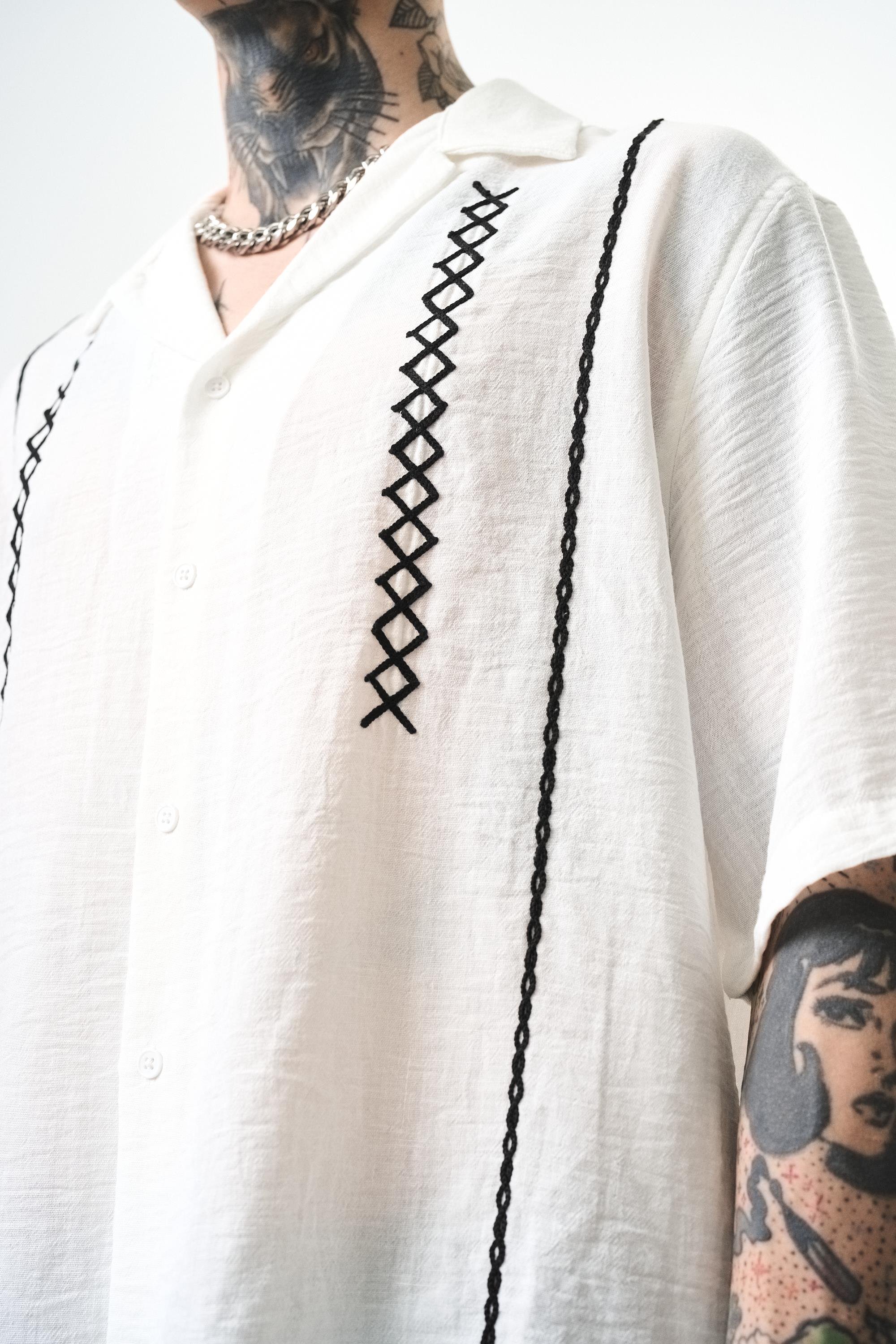 Erkek Zigzag Nakışlı Oversize Keten Gömlek Beyaz