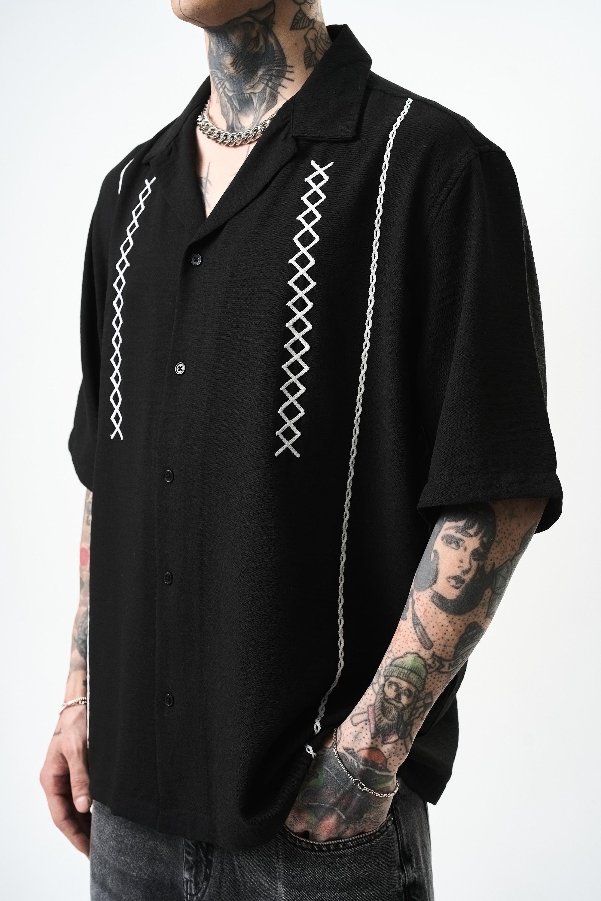 Erkek Zigzag Nakışlı Oversize Keten Gömlek Siyah