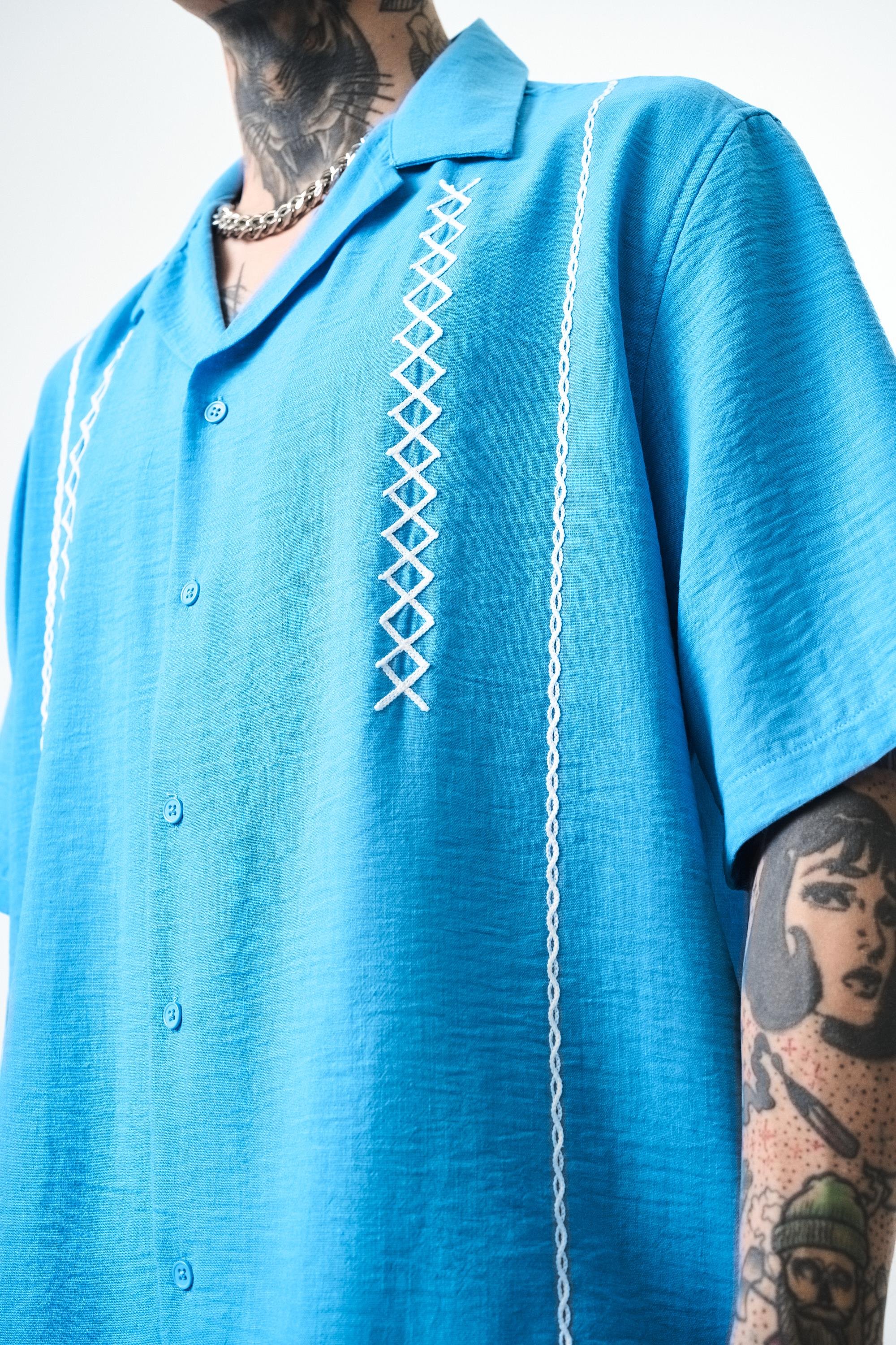 Erkek Zigzag Nakışlı Oversize Keten Gömlek Mavi