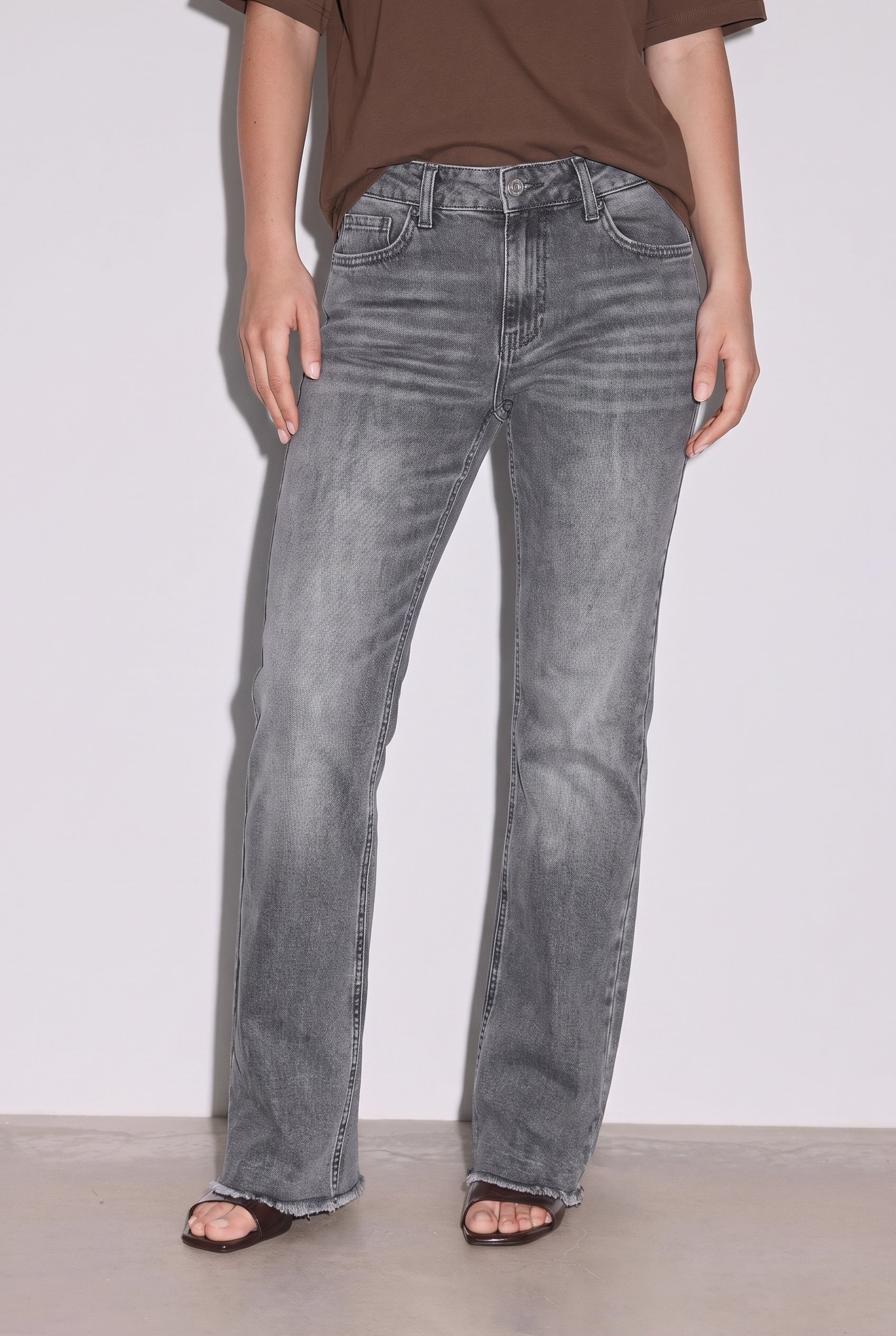 Kadın D96 Straight Crop Jean Gri