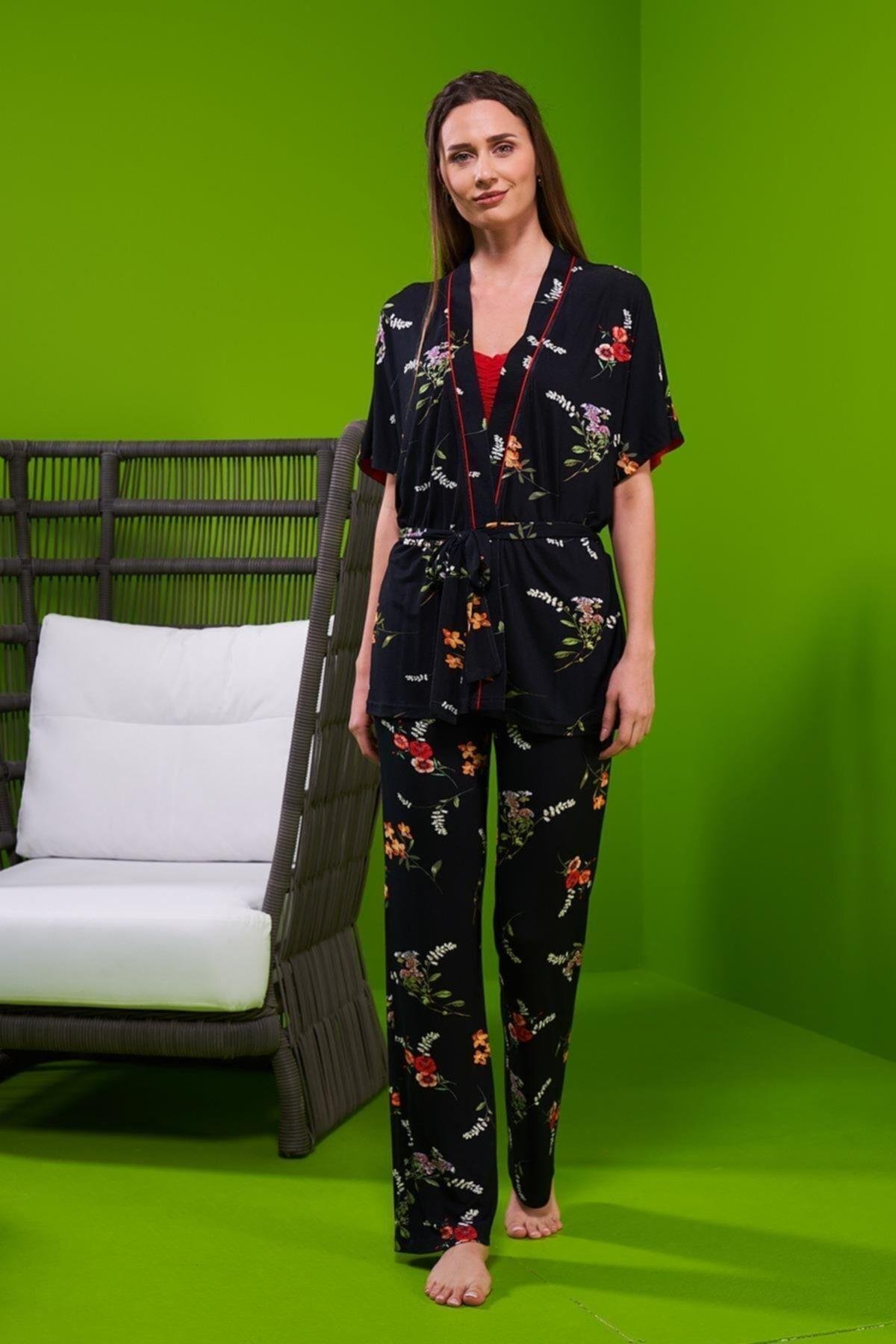 23105 Kadın Desenli Sabahlıklı Pijama Takım
