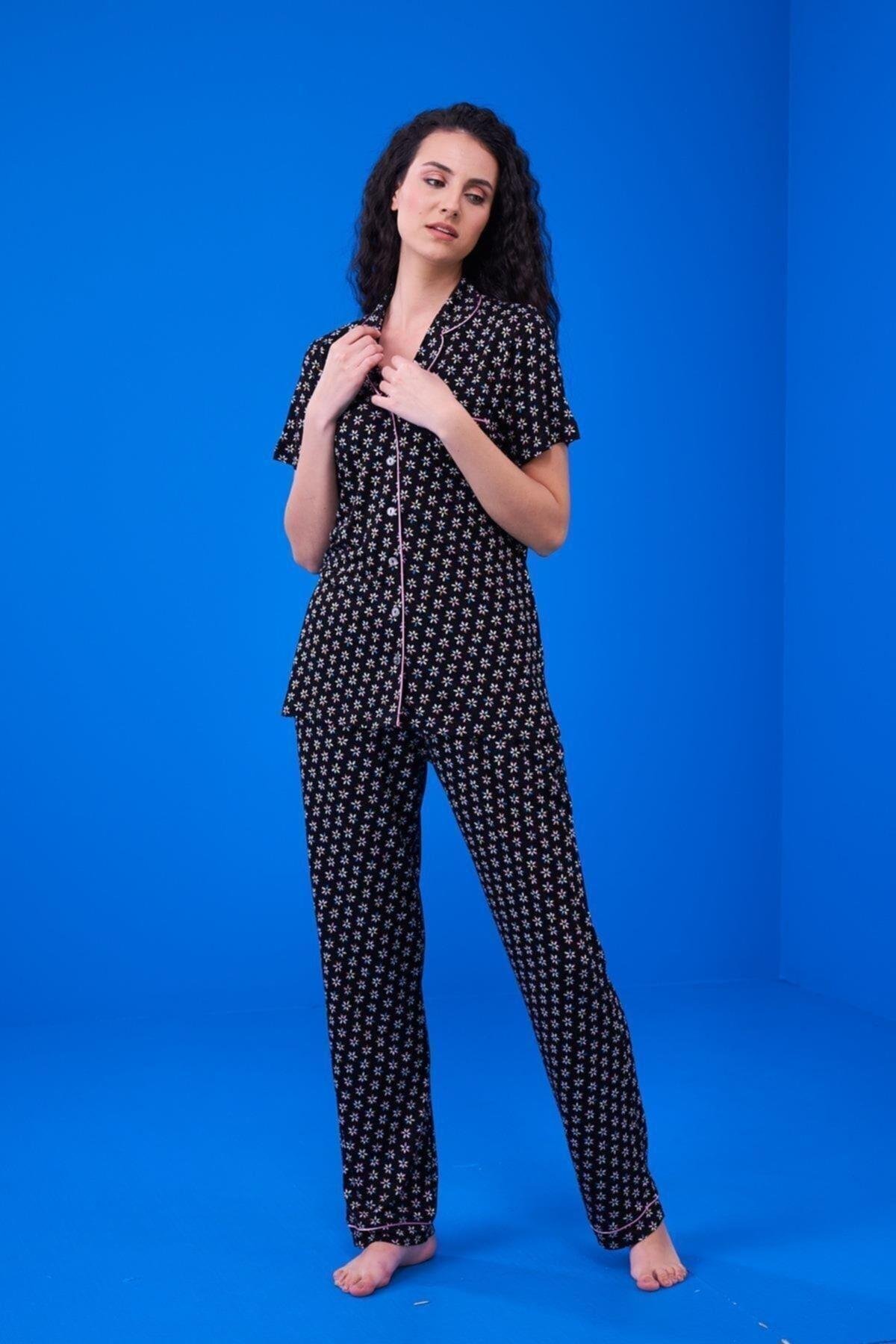 23202 Kadın Patlı Desenli Pijama Takım
