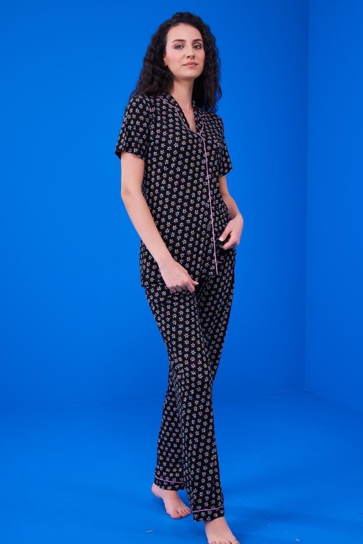 23202 Kadın Patlı Desenli Pijama Takım
