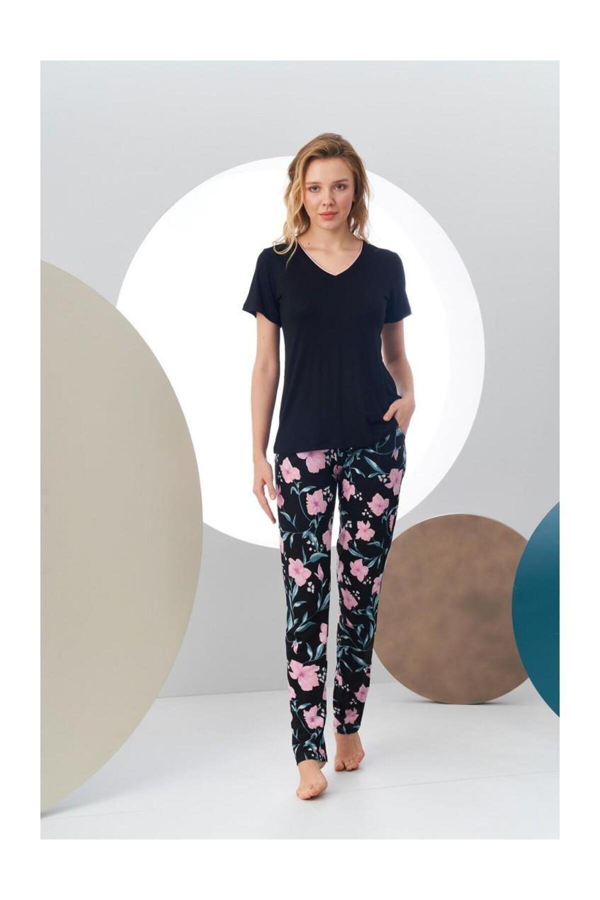 24168 Kadın Kısa Kollu V Yaka Desenli Pijama Takım