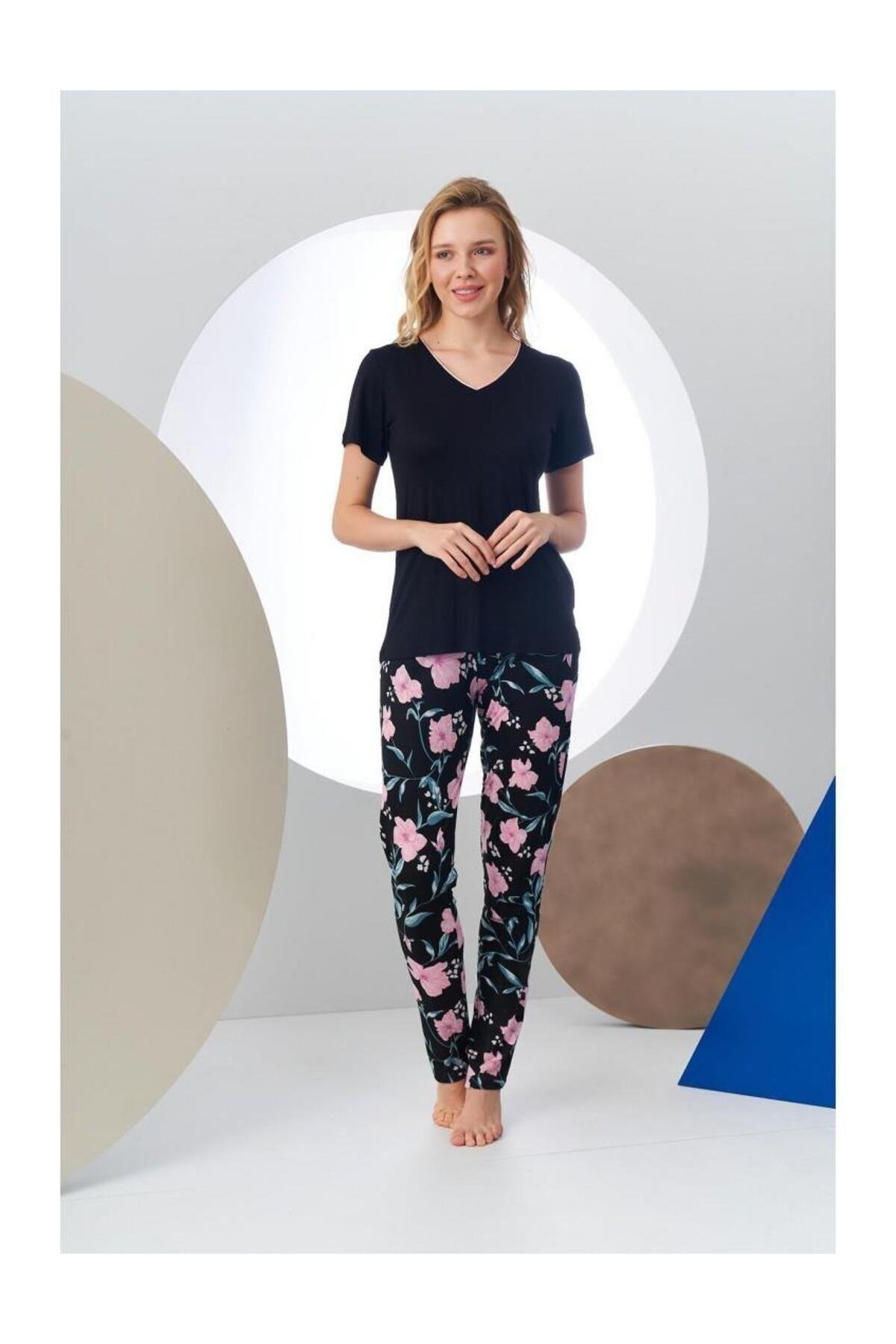 24168 Kadın Kısa Kollu V Yaka Desenli Pijama Takım