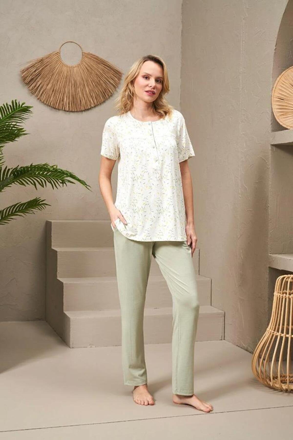 25104 Kadın Yuvarlak Yaka Pijama Takım