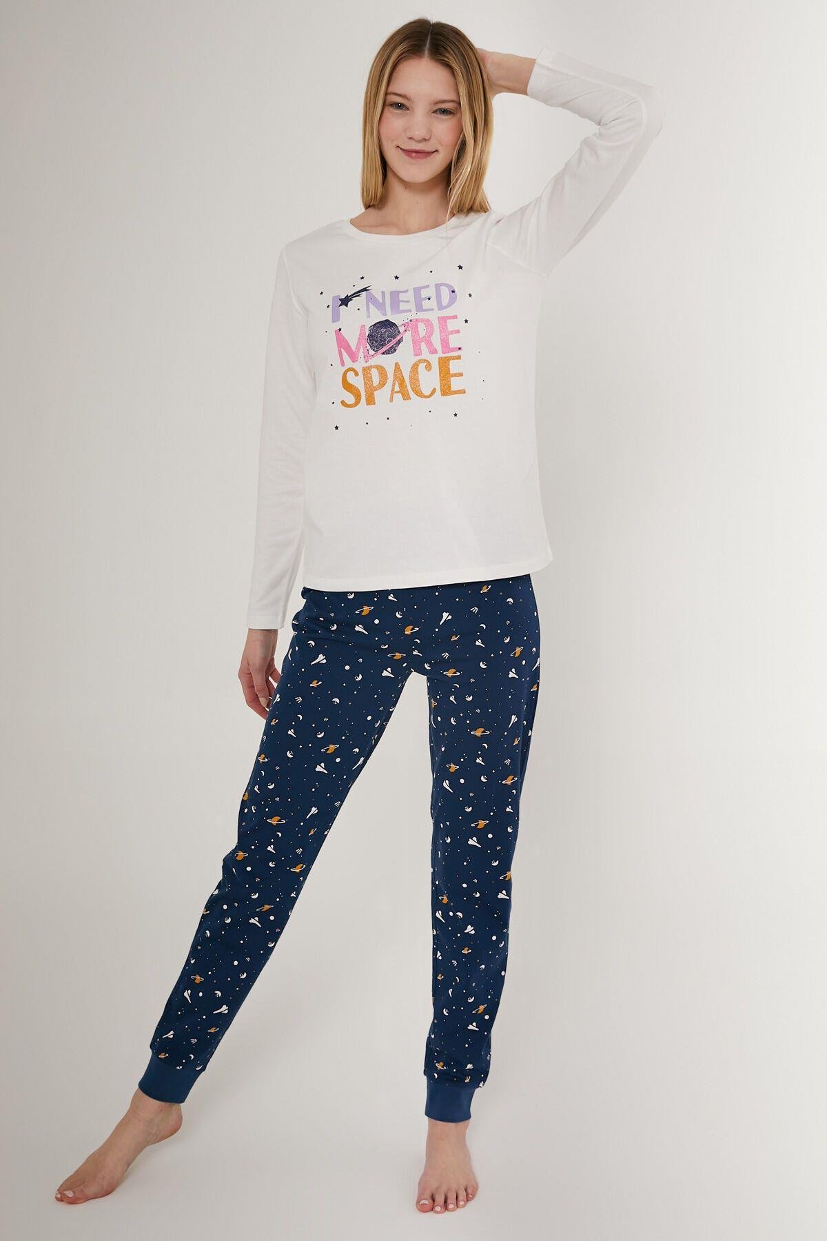 I Need More Space Beyaz Kadın Uzun Kol Pijama Takım