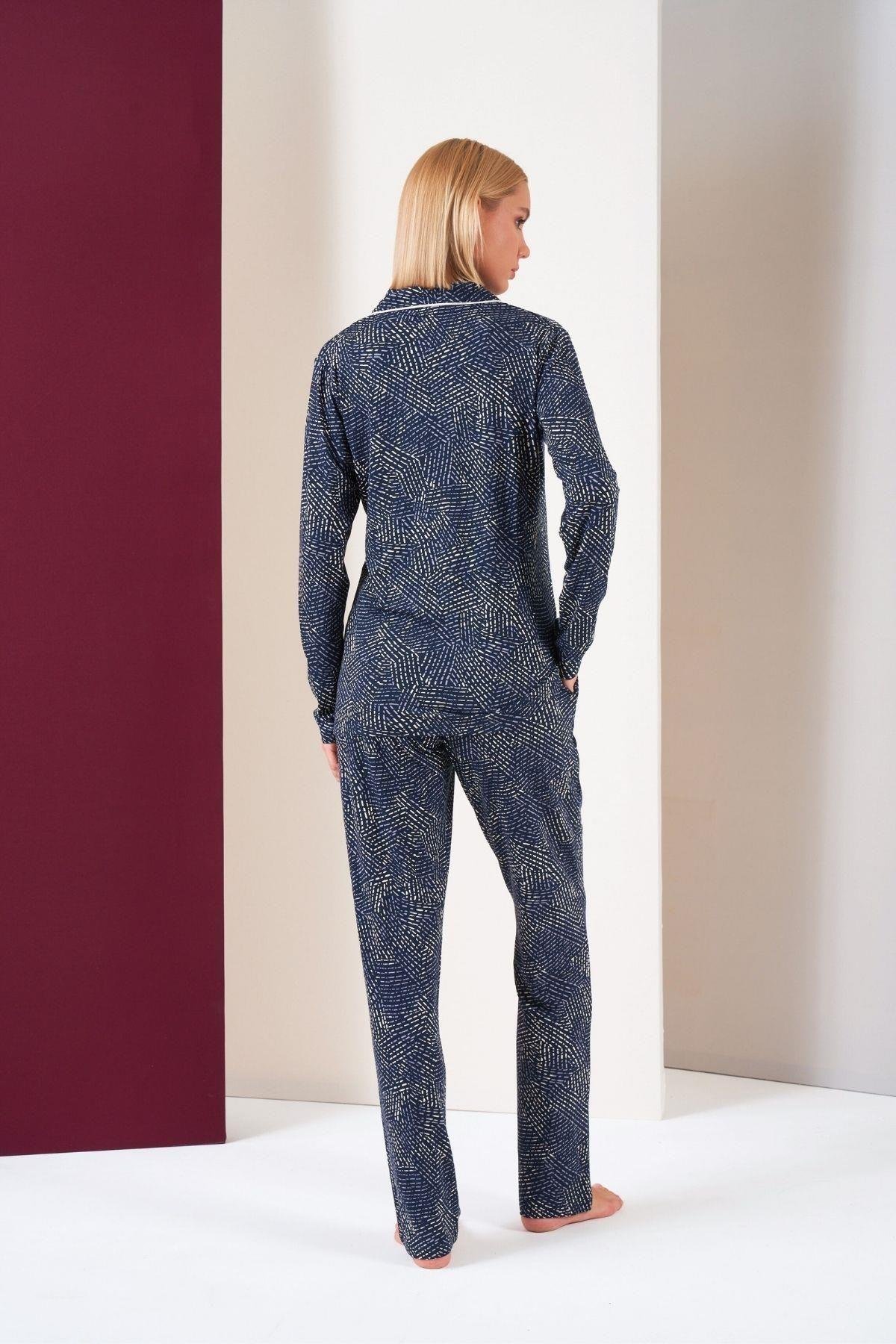 Kadın Düğmeli Biyeli Desenli Alt Cepli Uzun Kol Pijama Takım