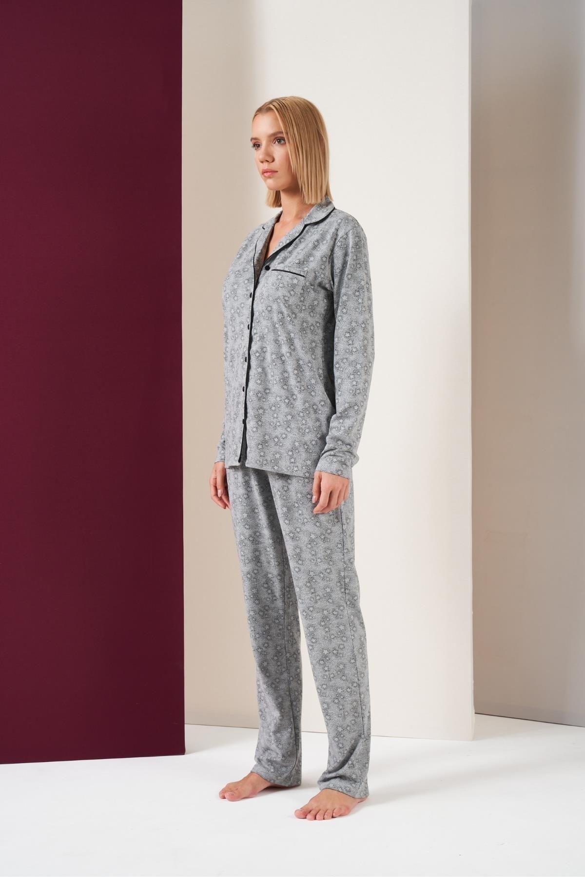 Kadın Düğmeli Yıldız Desenli Uzun Kol Pijama Takım