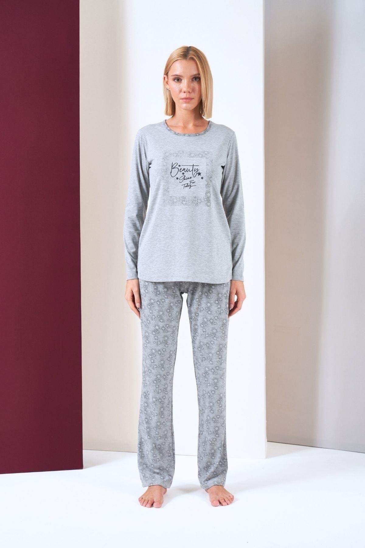 Kadın Sıfır Yaka Yıldız Desenli Yazılı Uzun Kol Pijama Takım