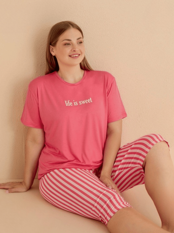 Mihra Yumuşak Dokulu Milan Kumaş Büyük Beden Kapri Pijama Takımı