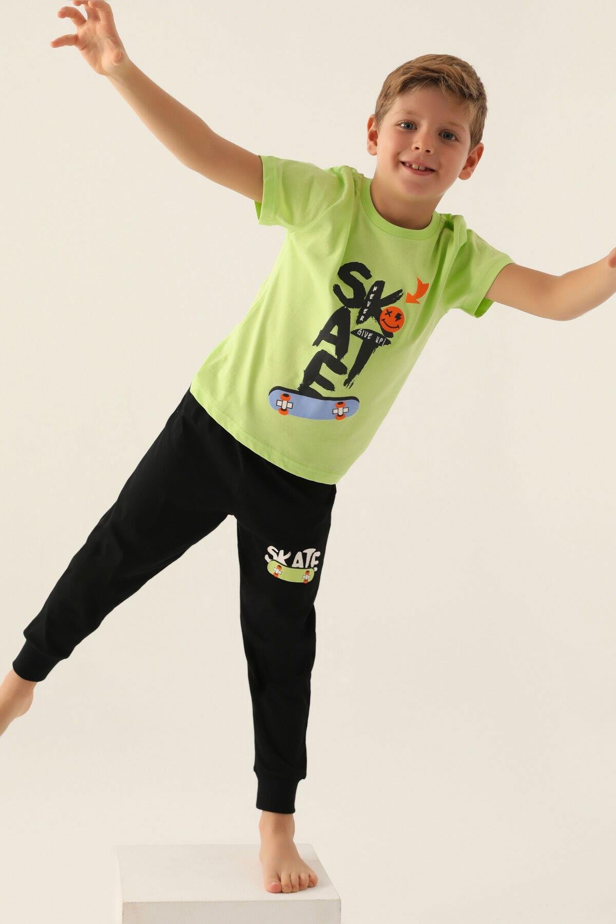 Rolypoly Erkek Çocuk Yeşil Kısa Kol Pijama Takım Garson Boy