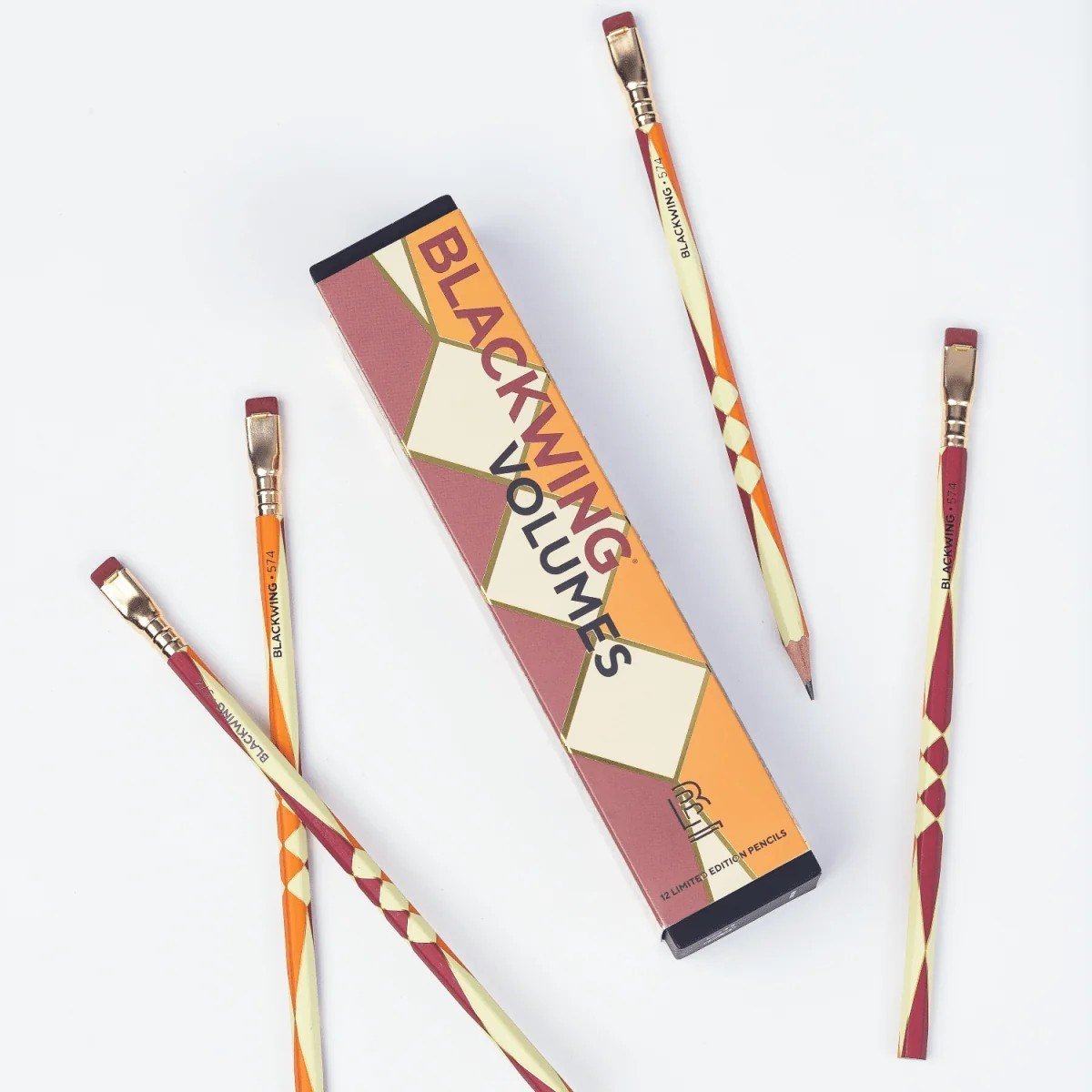 Palomino Blackwing Volume 574 Firm Grafit  Ahşap Kurşun Kalem 