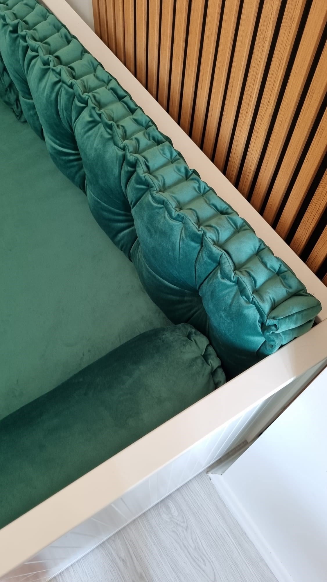 El İşçilikli Kadife Kumaş Divan Seti