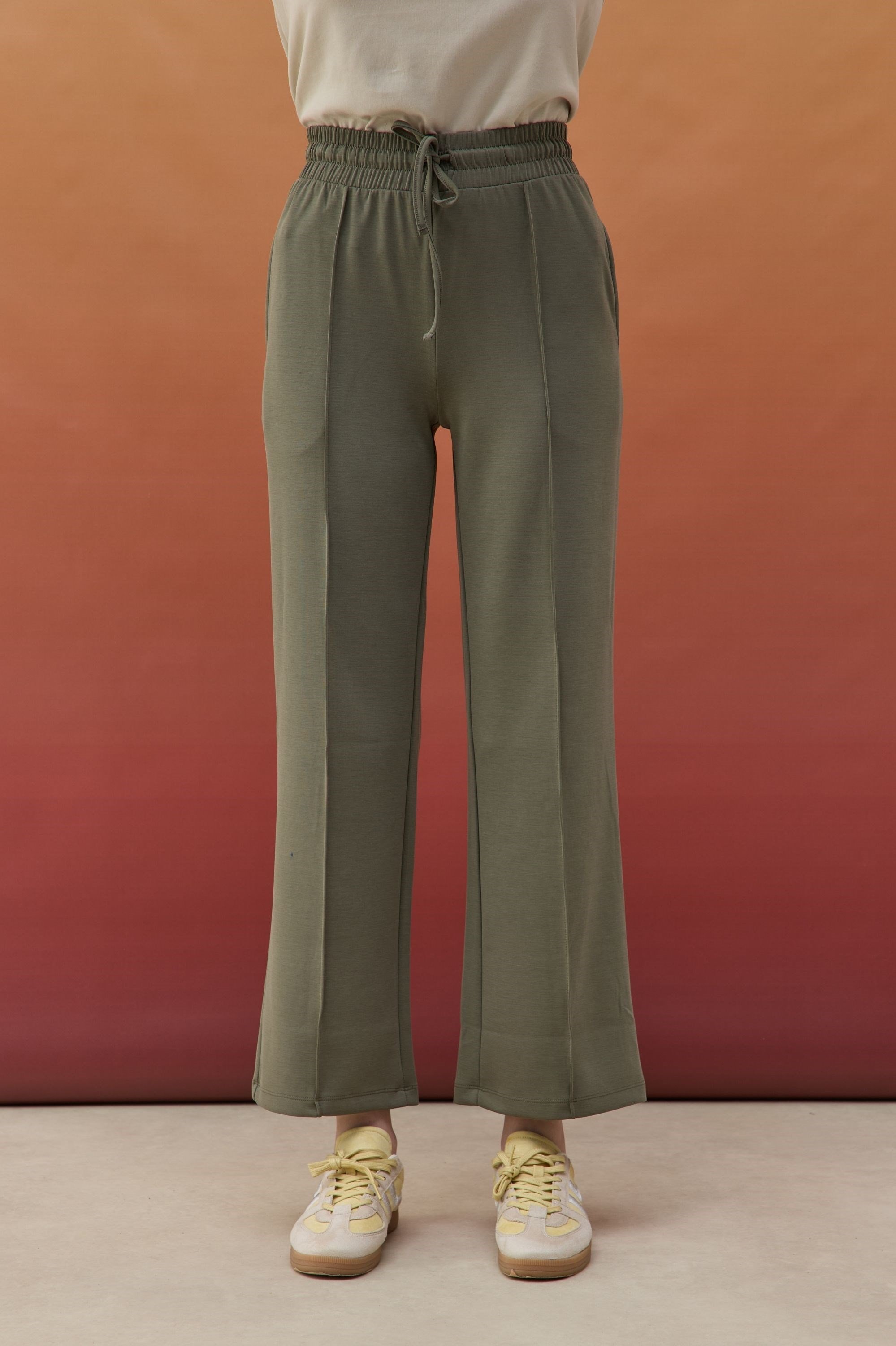 NEVÜRLÜ MODAL HAKİ BASIC PANTOLON