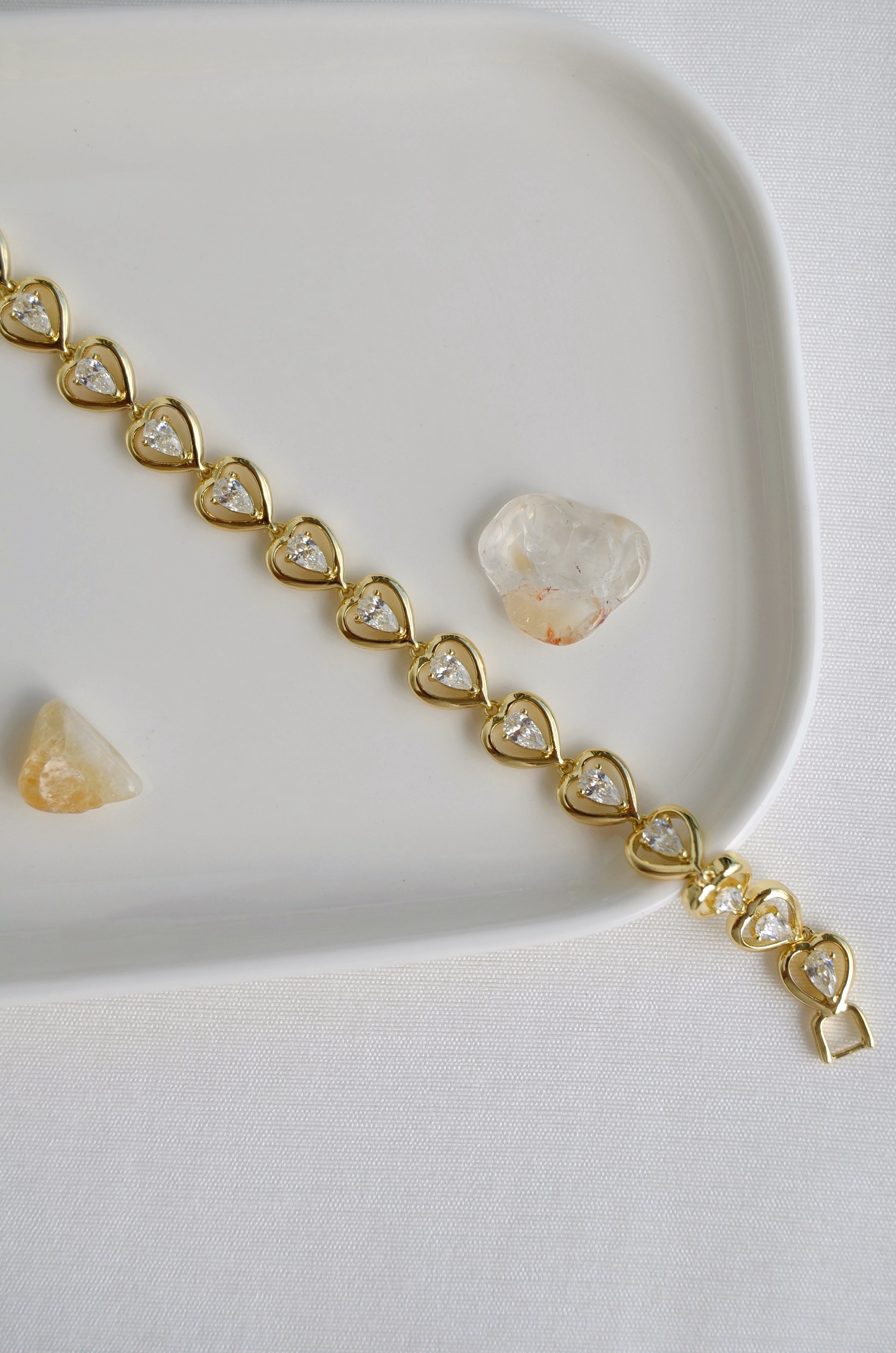 14K Gold Renk Damla Zirkon Taşlı Sıralı Kalp Bileklik Xuping