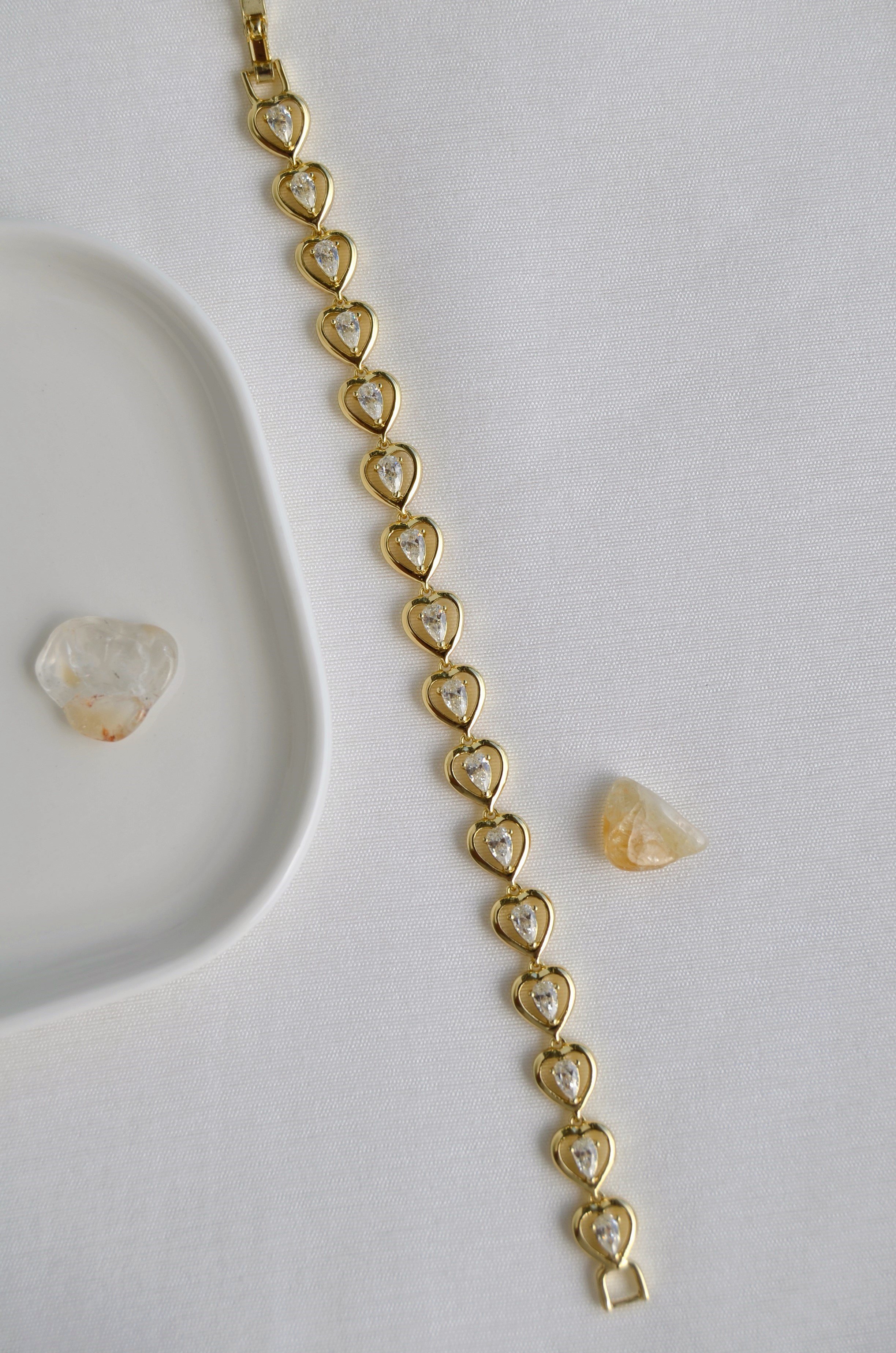 14K Gold Renk Damla Zirkon Taşlı Sıralı Kalp Bileklik Xuping