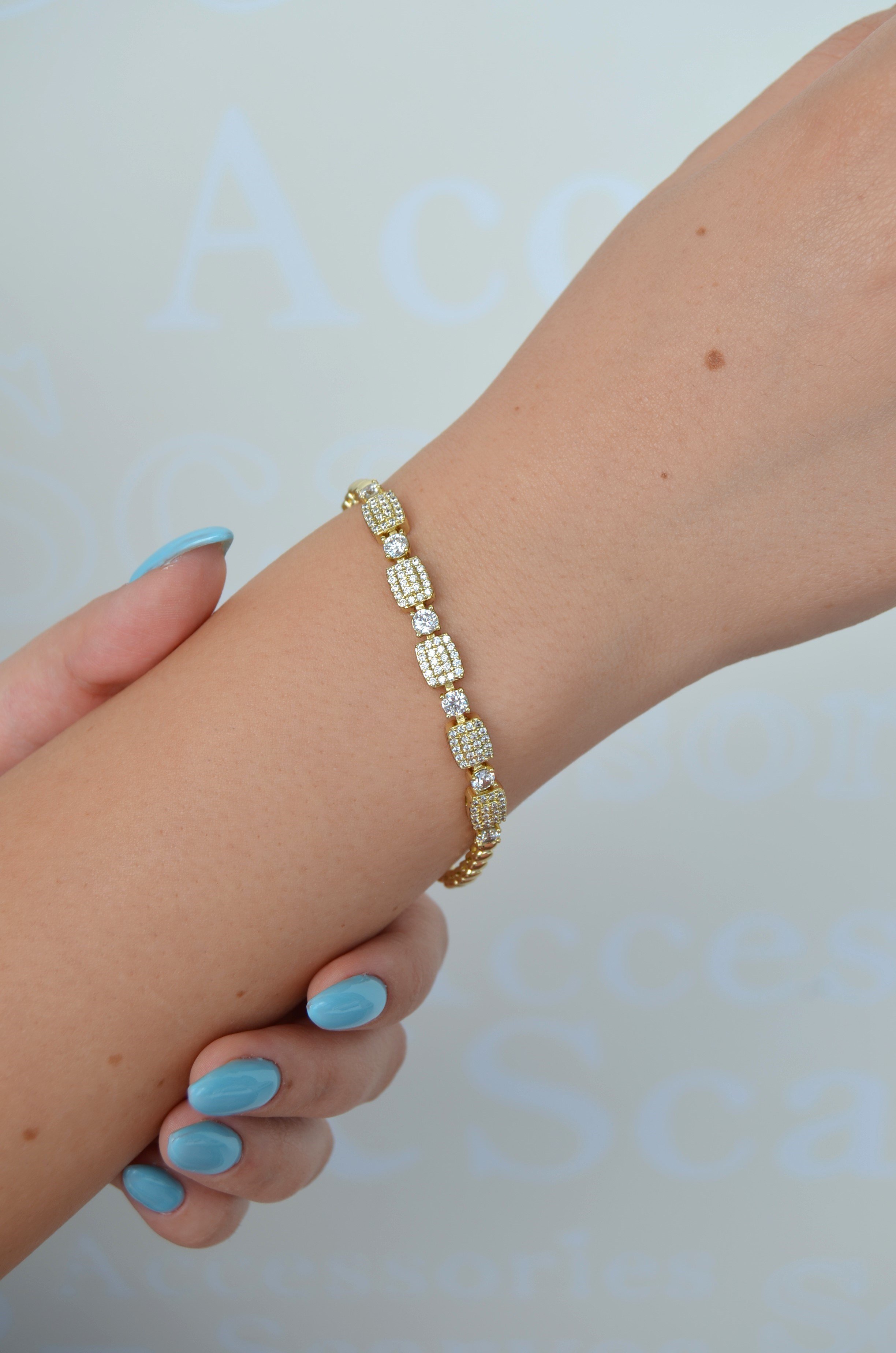 14K Gold Renk Dikdörtgen Taşlı Dorika Bileklik Zirkon Işıltılı Xuping Bileklik
