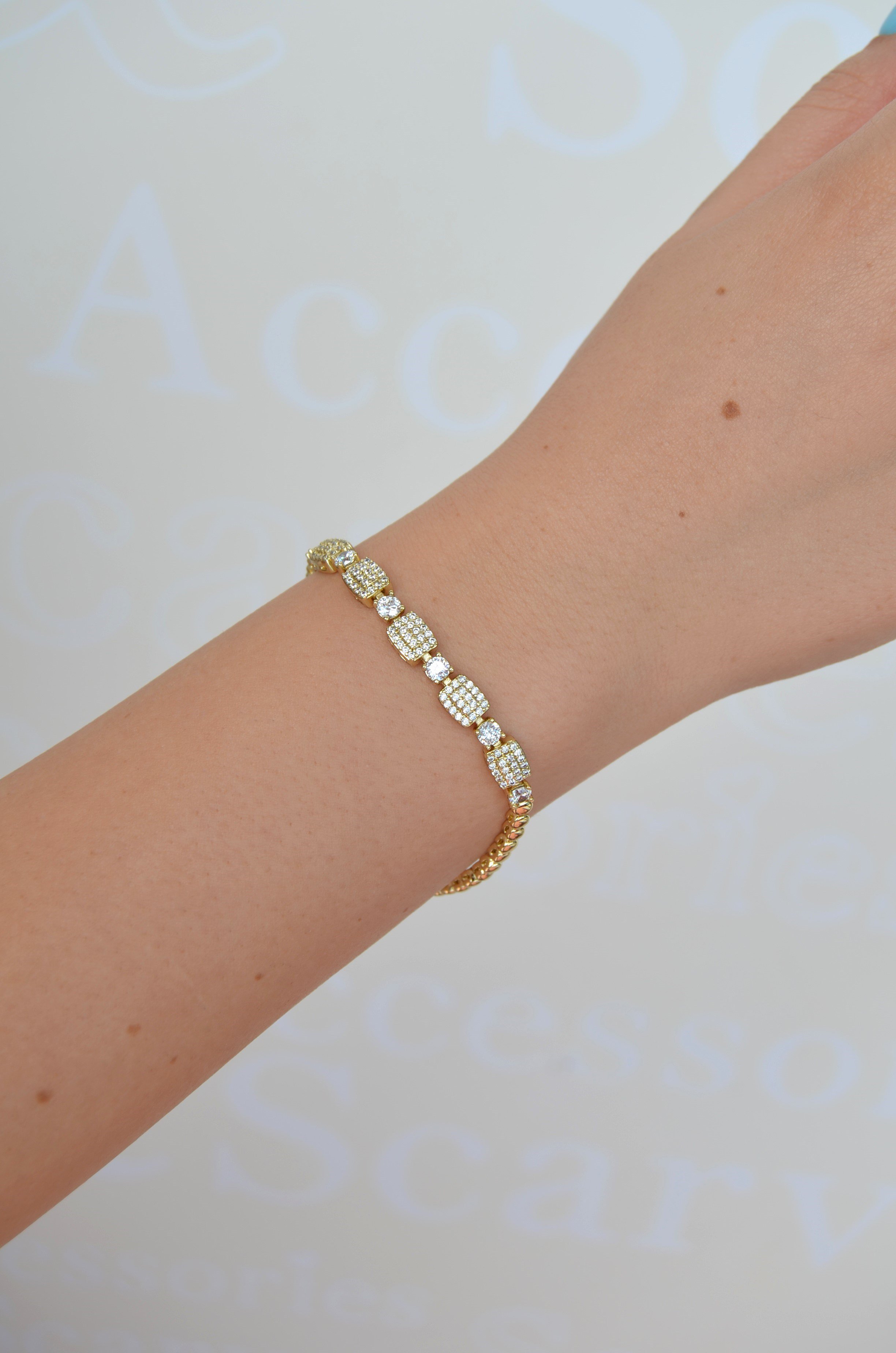 14K Gold Renk Dikdörtgen Taşlı Dorika Bileklik Zirkon Işıltılı Xuping Bileklik