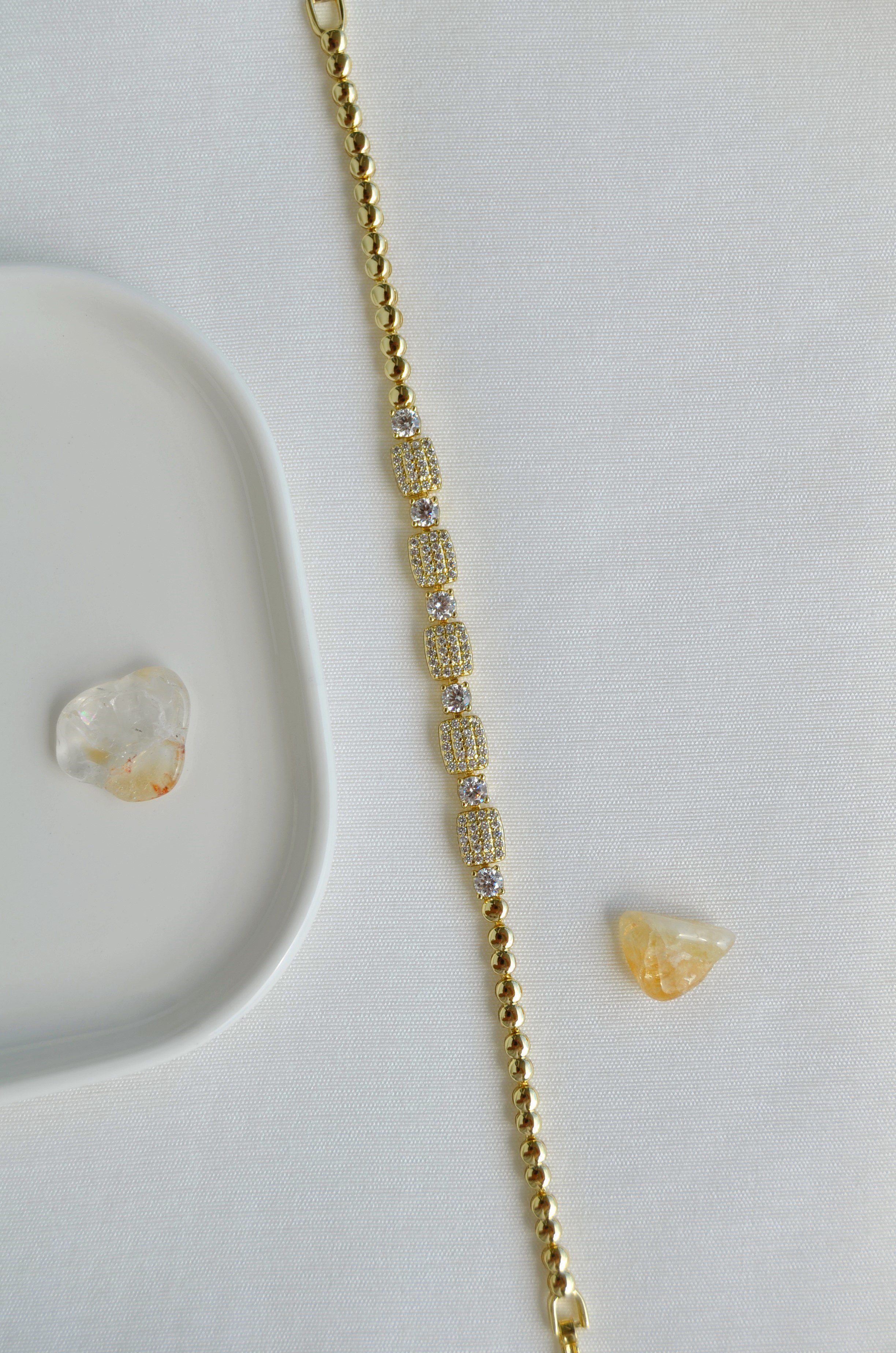 14K Gold Renk Dikdörtgen Taşlı Dorika Bileklik Zirkon Işıltılı Xuping Bileklik