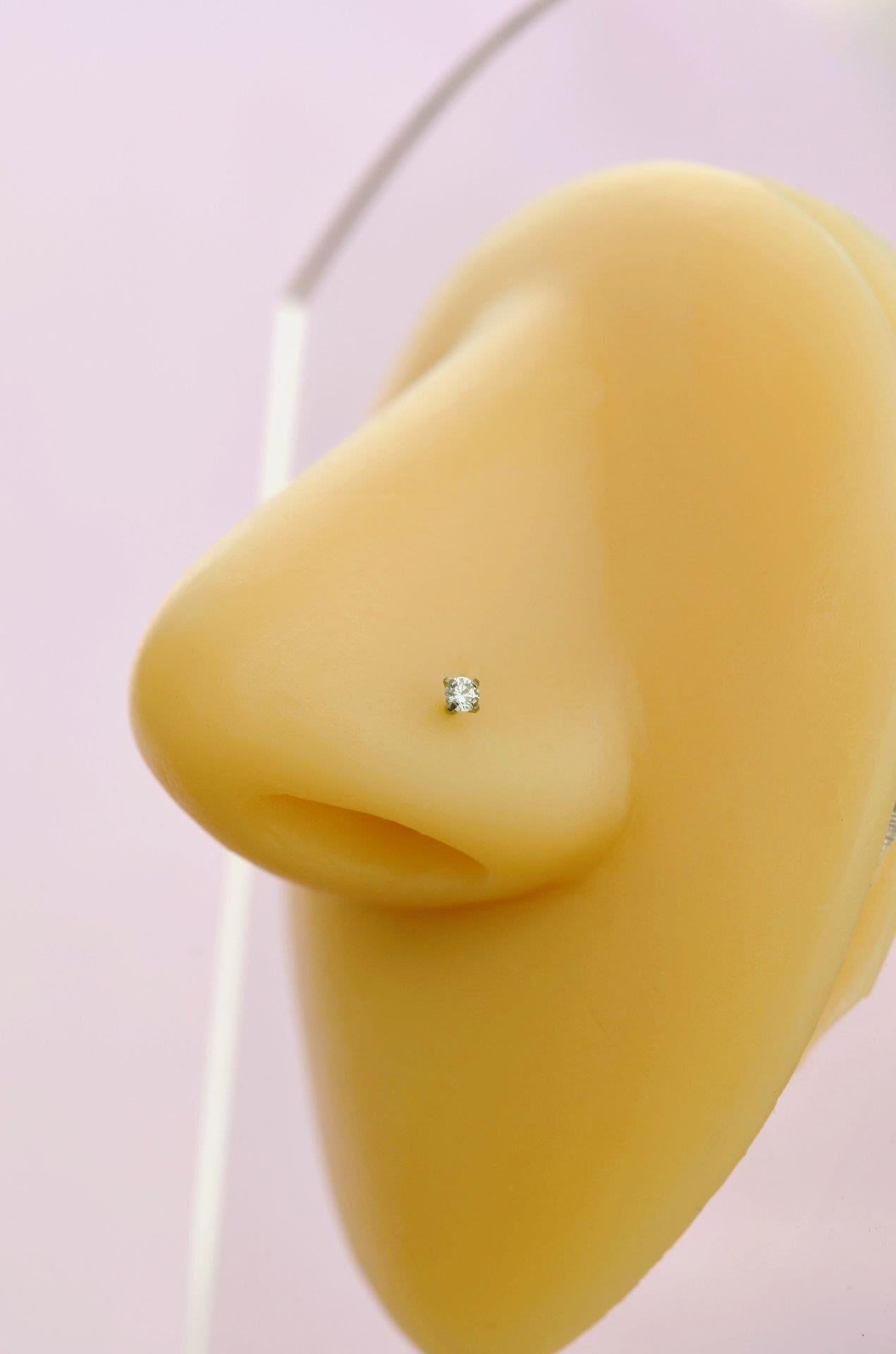 316 L Çelik 2 mm Tektaş Hızma Burun Piercingi Gümüş Renk