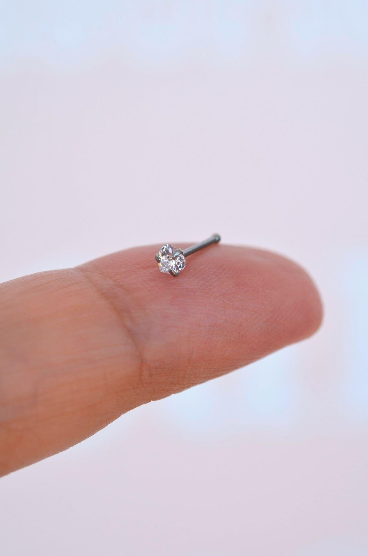 316 L Çelik 3 mm Kalp Tektaş Hızma Burun Piercingi Gümüş Renk