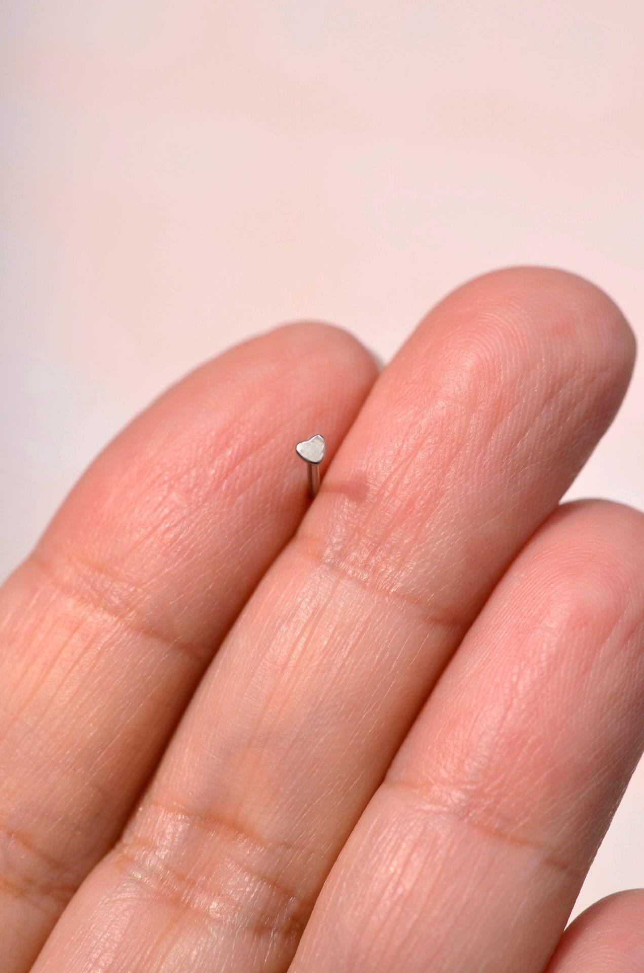 316 L Çelik Mini Kalpli Hızma Burun Piercingi Gümüş Renk