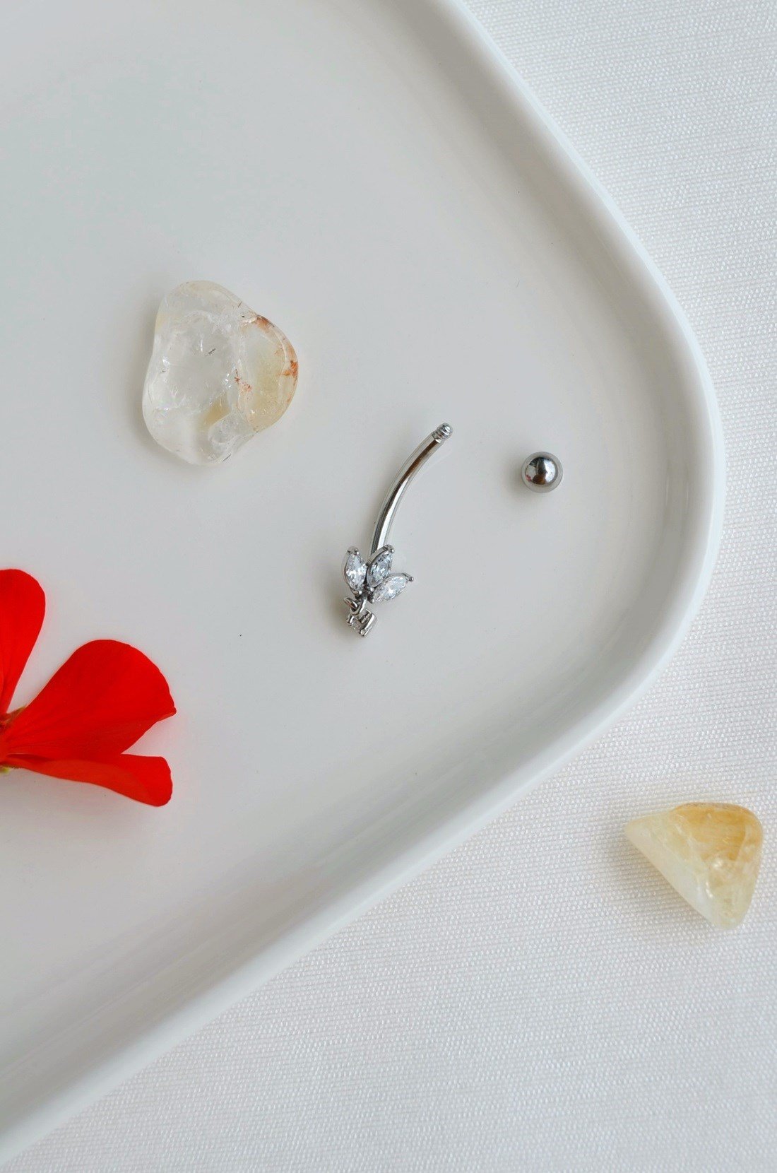 316L Çelik Uzun Bar Minimal Markiz Taşlı Göbek Piercingi 12 mm