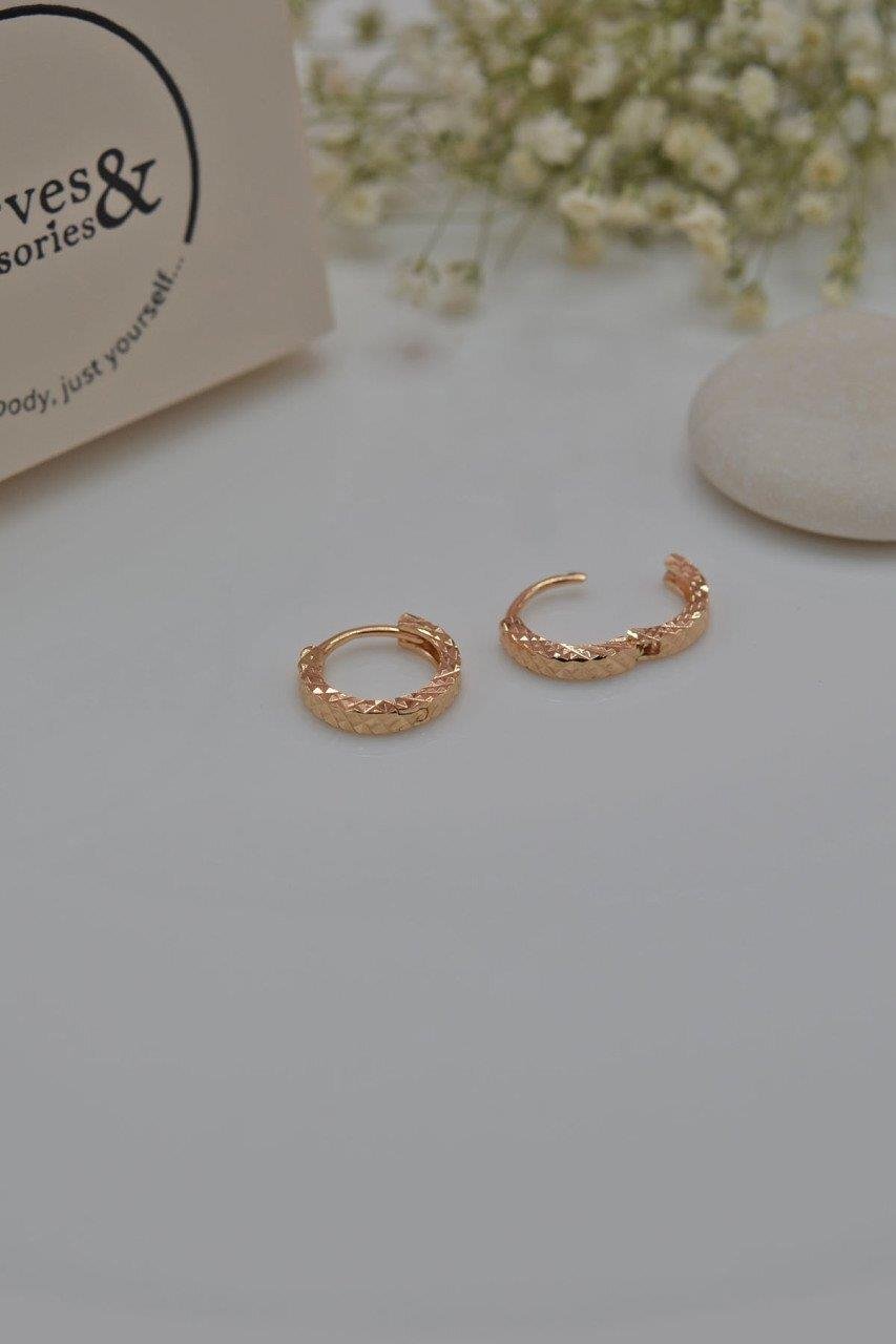 Altın Model Mini Halka Küpe