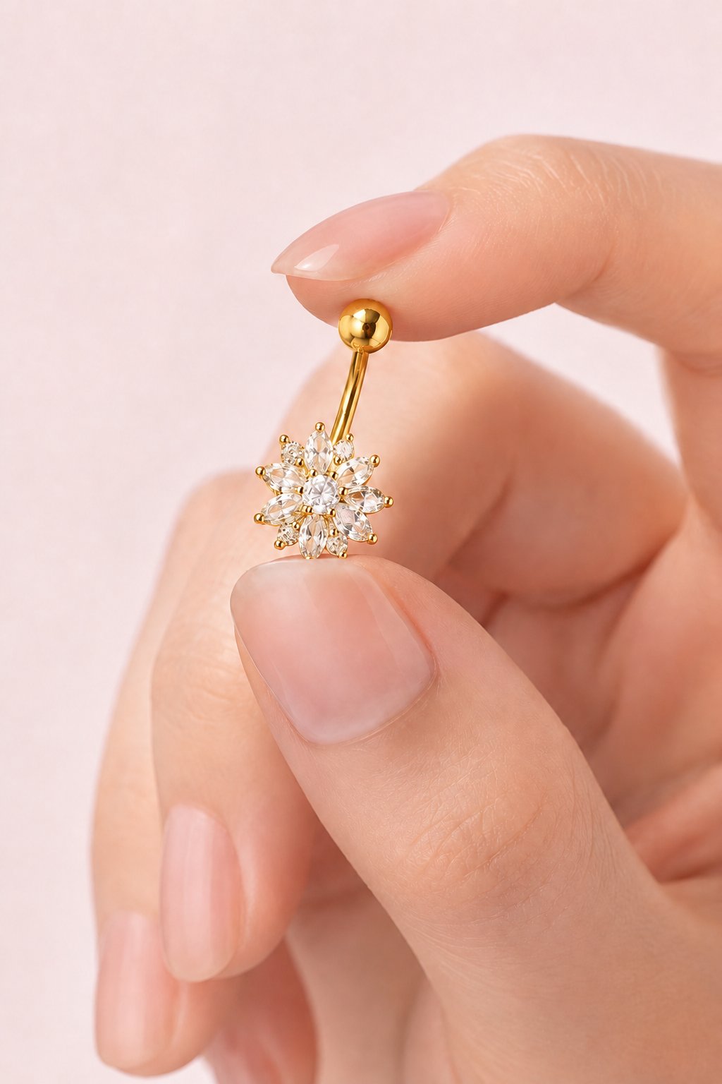 Altın Renkli Çiçek Model Taşlı Çelik Göbek Piercing