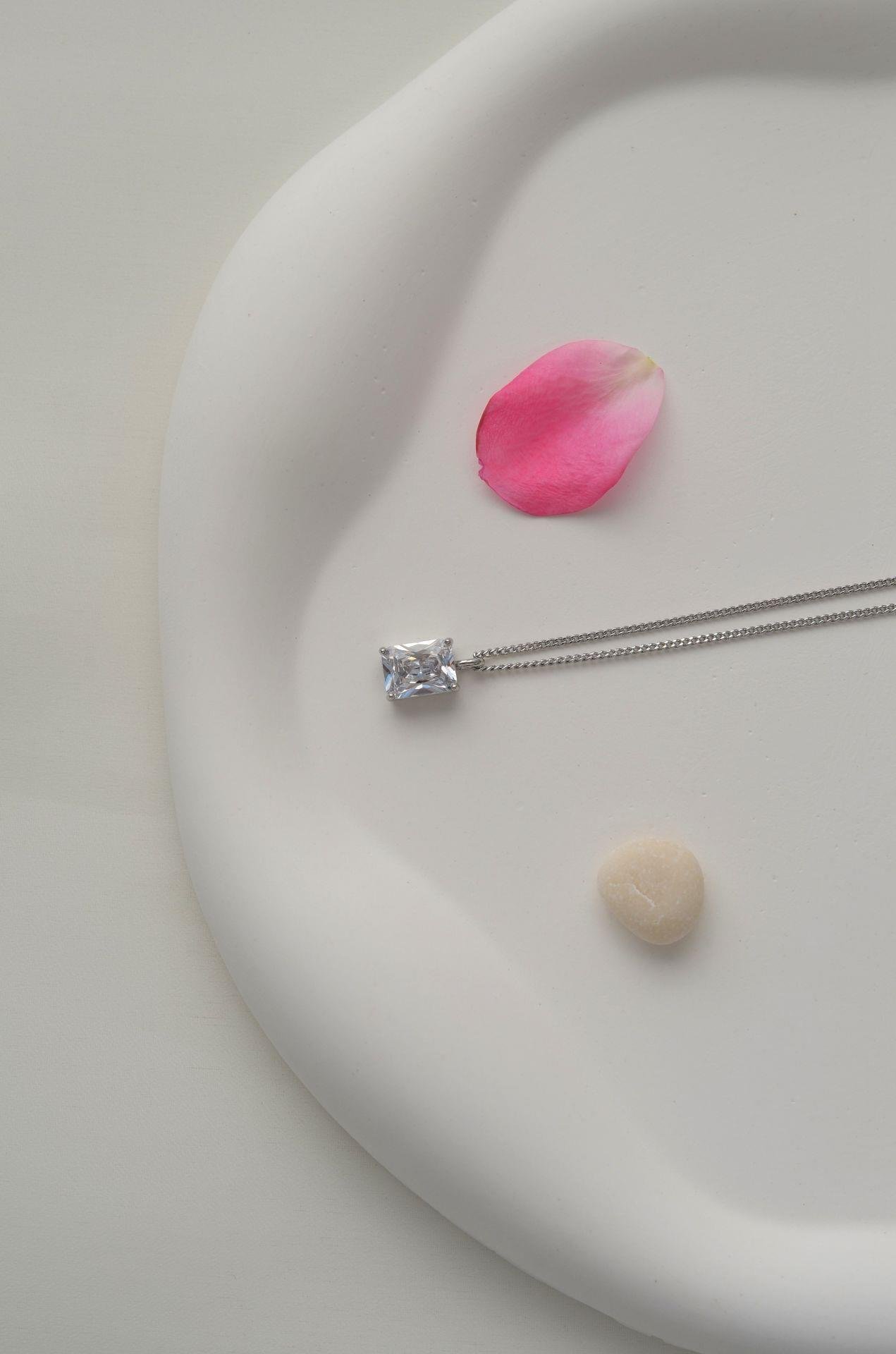 Baget Tektaş Kolye Zirkon Kolye Baget Tektaş Gümüş Renkli