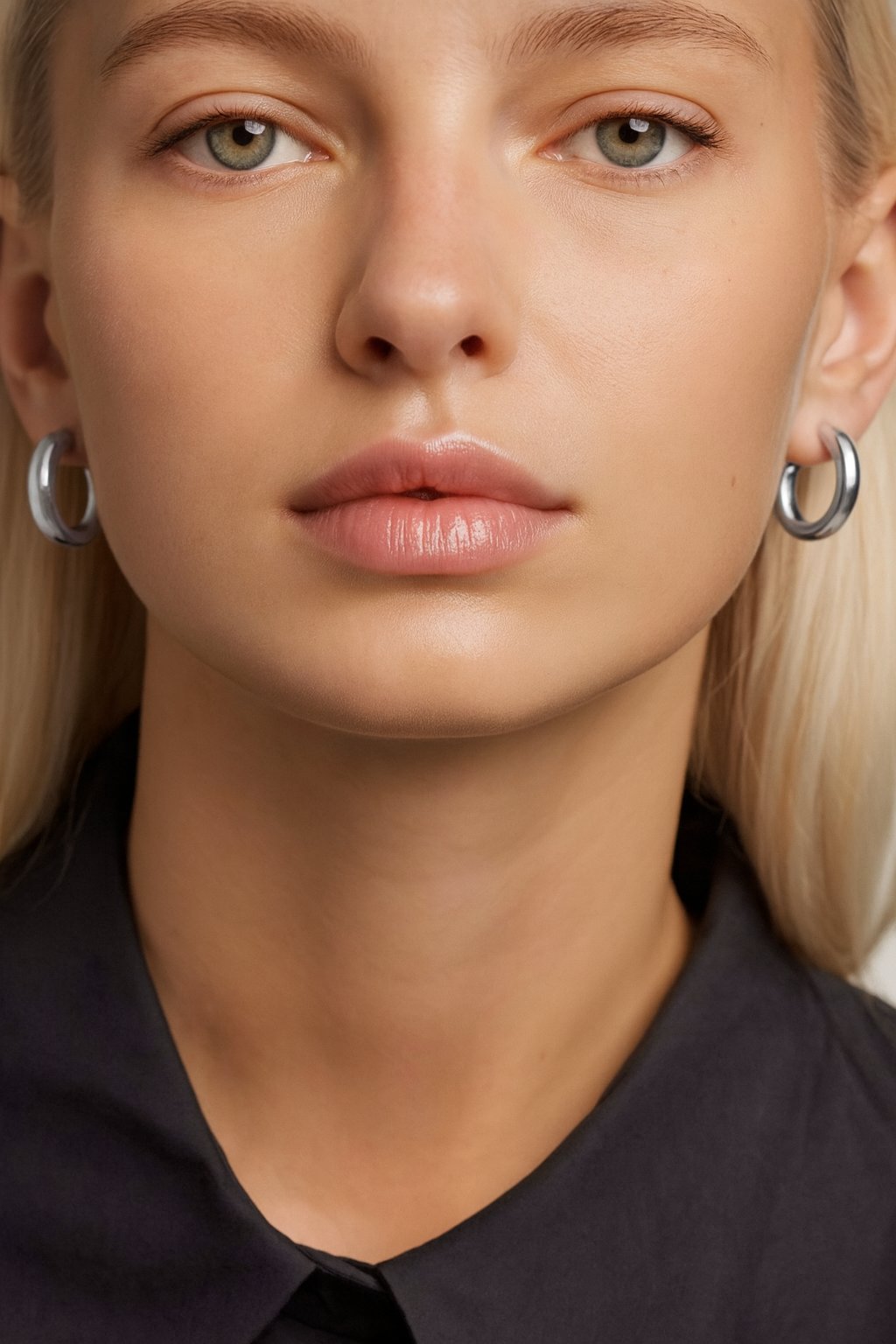 Bombeli Çelik Halka Küpe Gümüş Renk