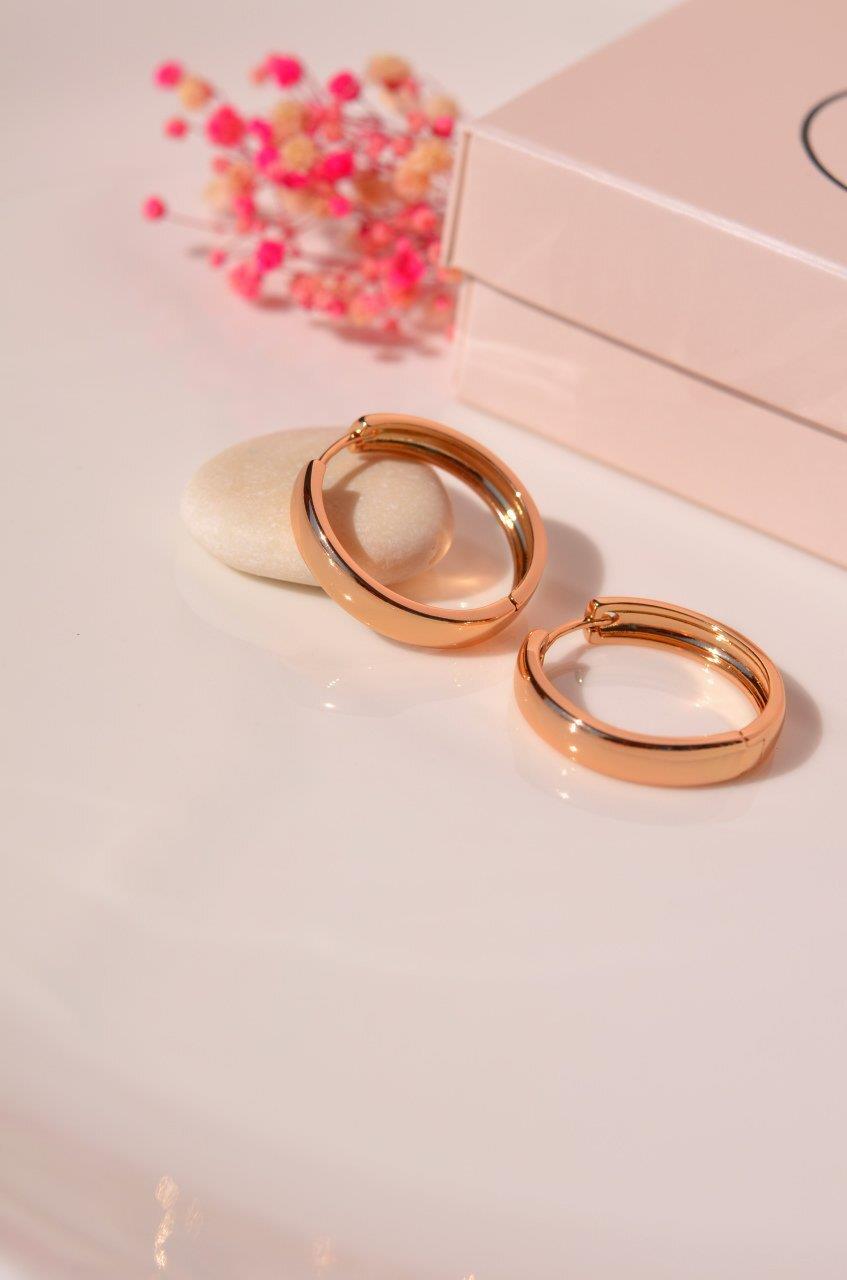 Bombeli Düz Halka Küpe