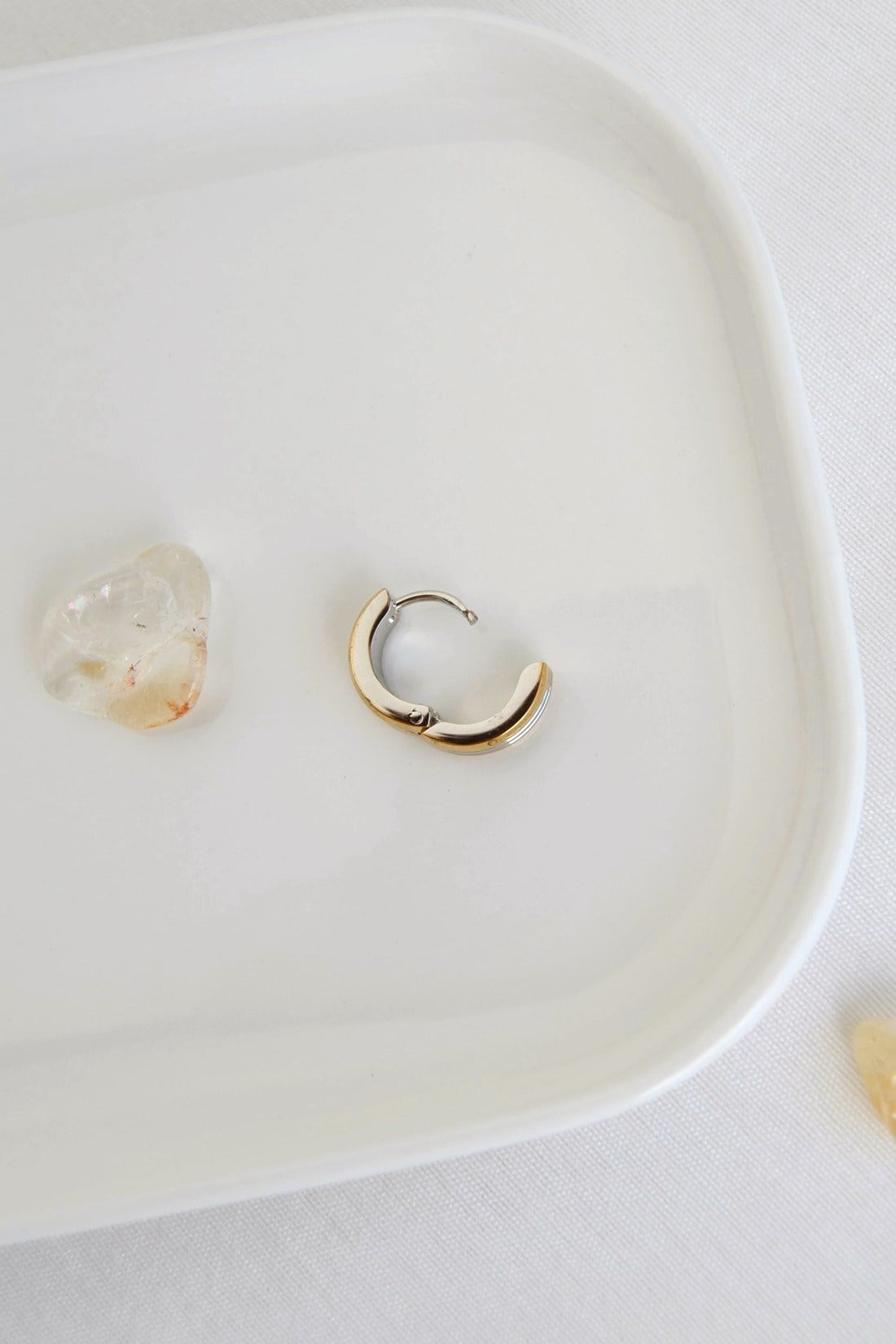 Çelik Erkek Halka Küpe 9 mm Gold Gümüş Çizgili Bombeli Tek Adet Unisex
