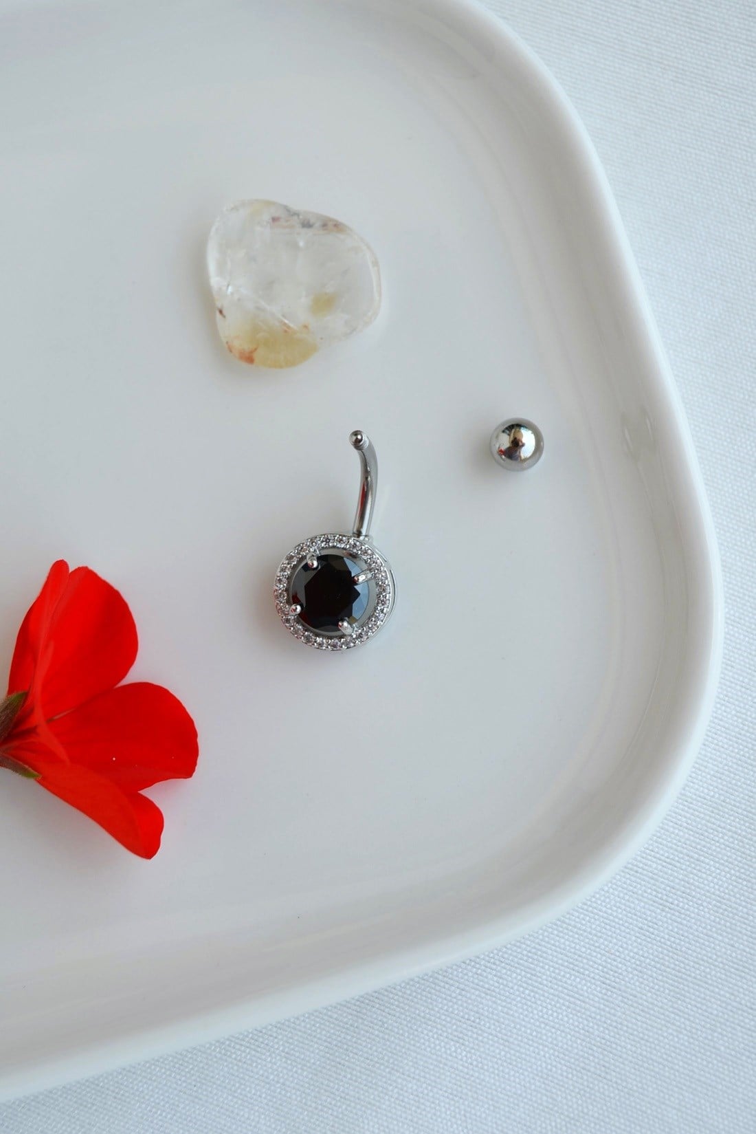 Çelik Siyah Taşlı Göbek Piercing Gümüş Renk