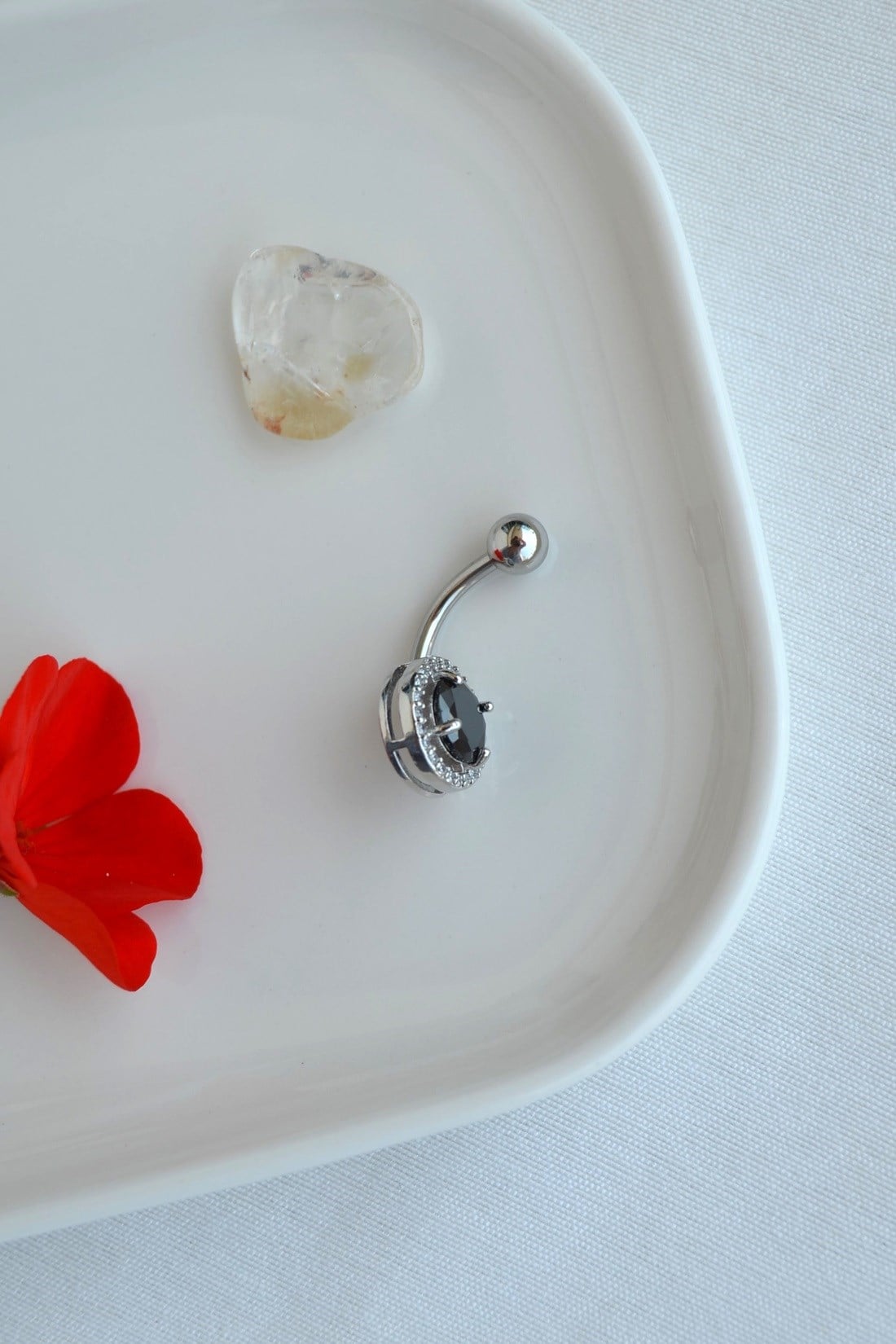 Çelik Siyah Taşlı Göbek Piercing Gümüş Renk