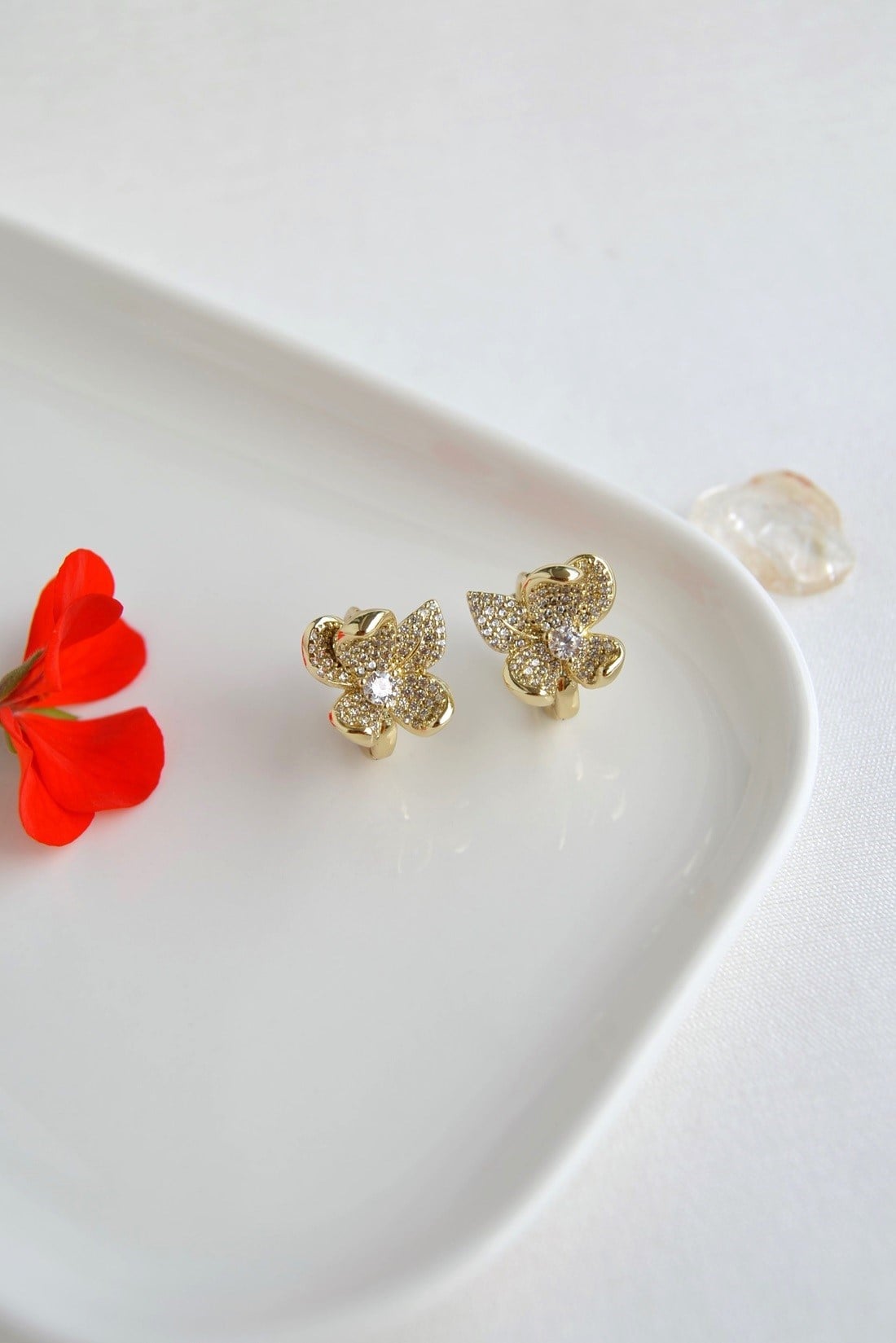 Çiçek Taşlı Halka Küpe Xuping 14K Gold Renk Uzun Ömürlü Küpe