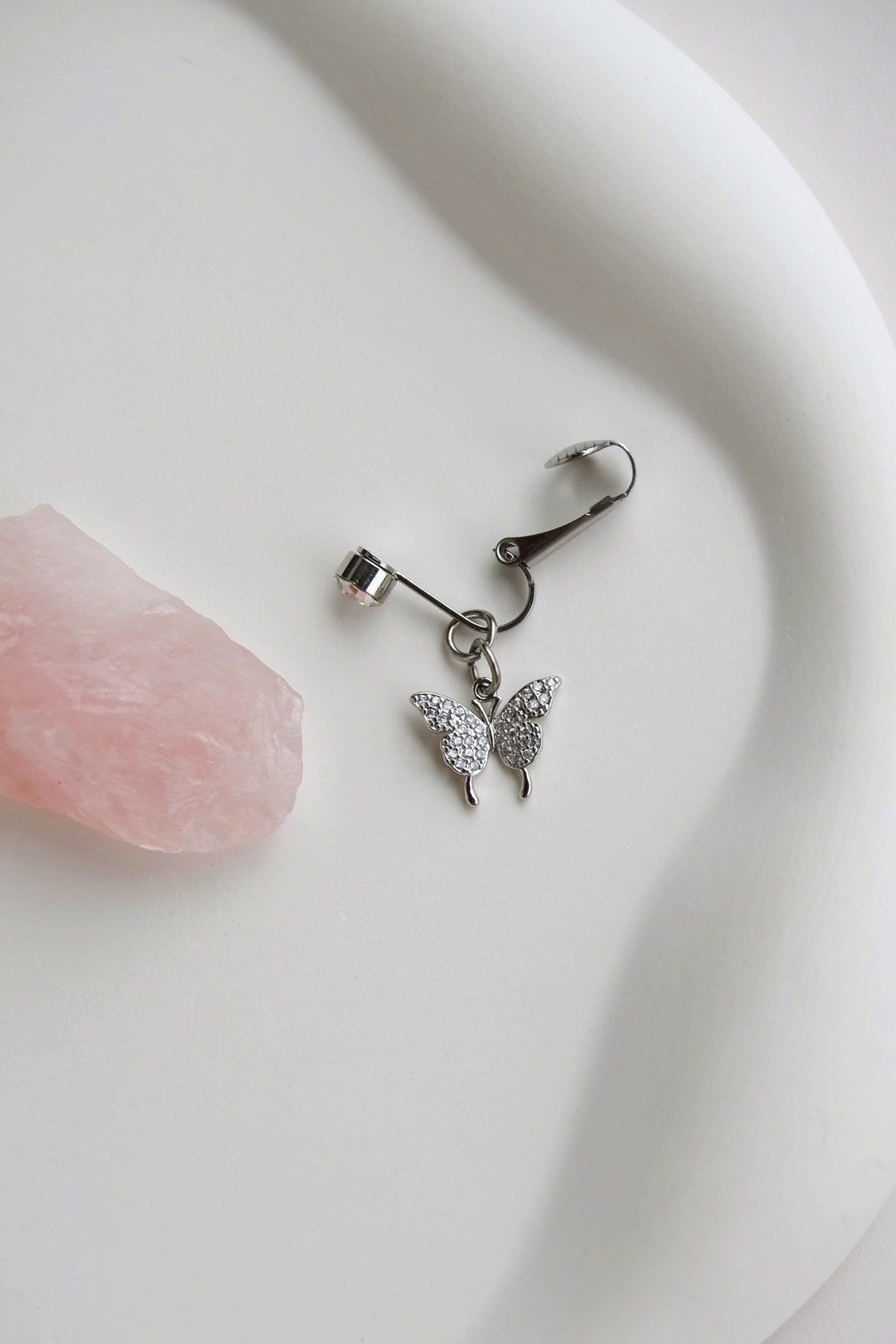 Delik Gerektirmeyen Kelebek Figürlü Sıkıştırmalı Göbek Piercingi Mıknatıslı