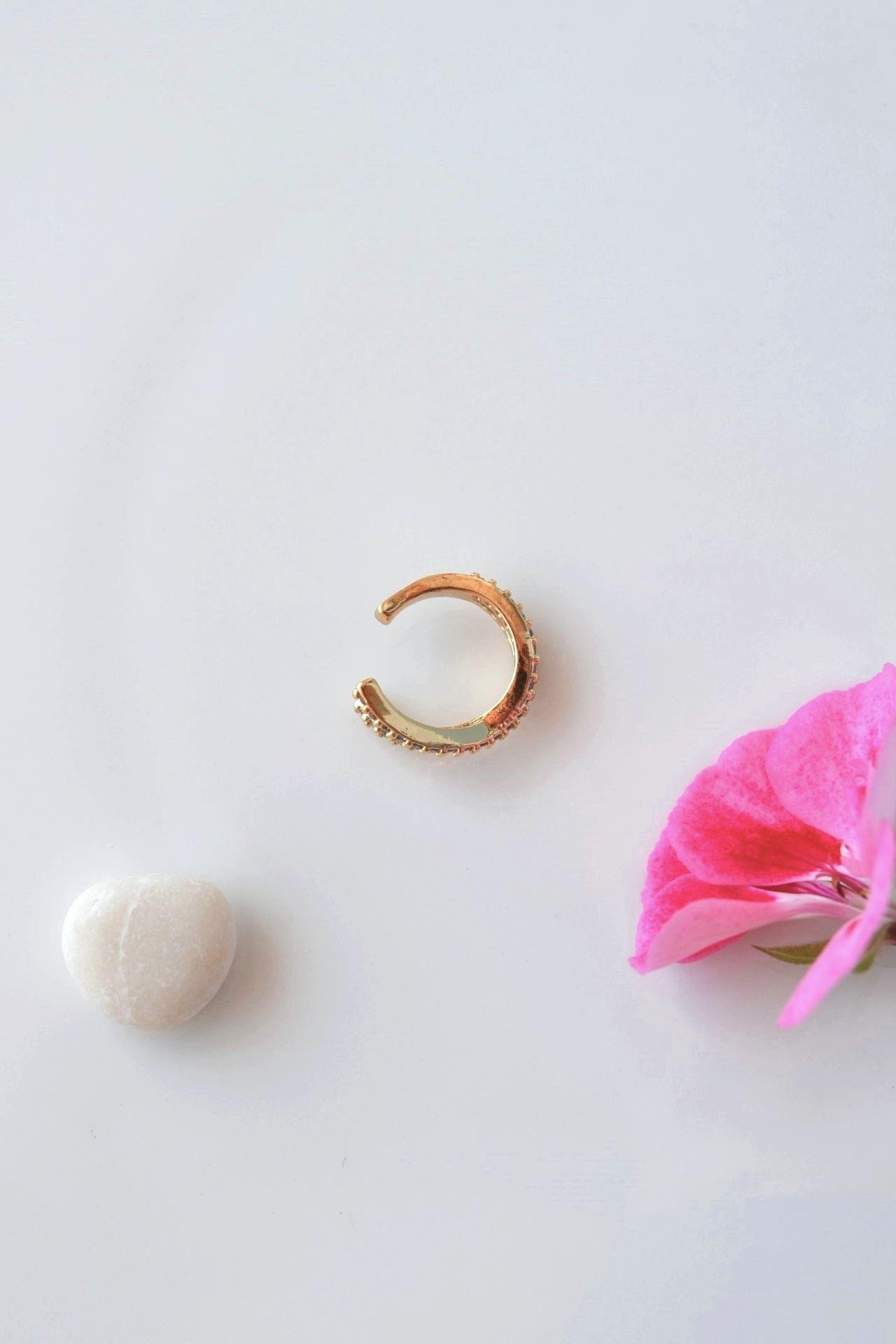 Delik Gerektirmeyen Kıkırdak Küpesi Çapraz Model Earcuff Gold Renk