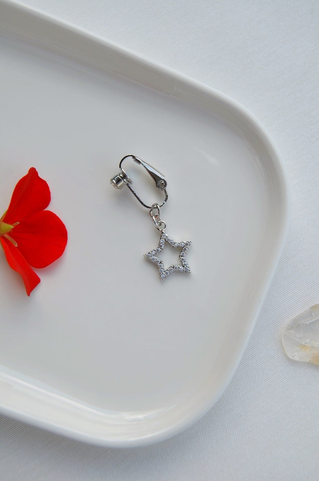 Delik Gerektirmeyen Yıldız Figürlü Sıkıştırmalı Göbek Piercingi Mıknatıslı