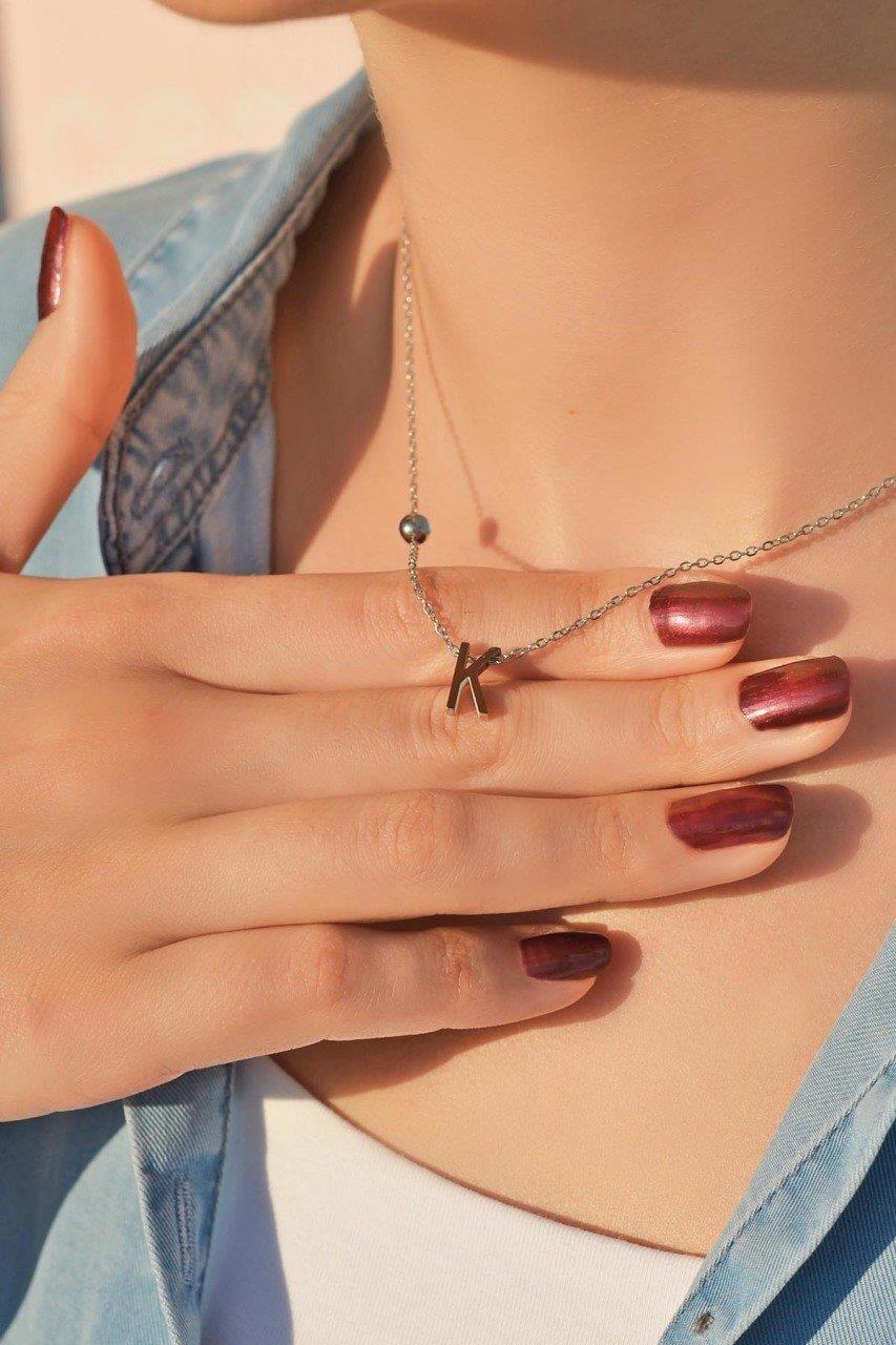 Gümüş Renkli Çelik Harf Kolye K