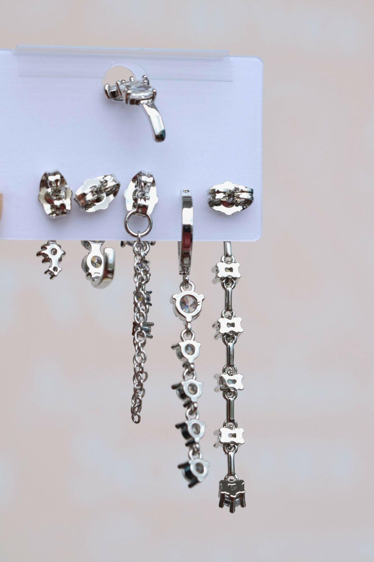 Gümüş Renkli Su Yolu Işık Seli Küpe Seti 6 Parça