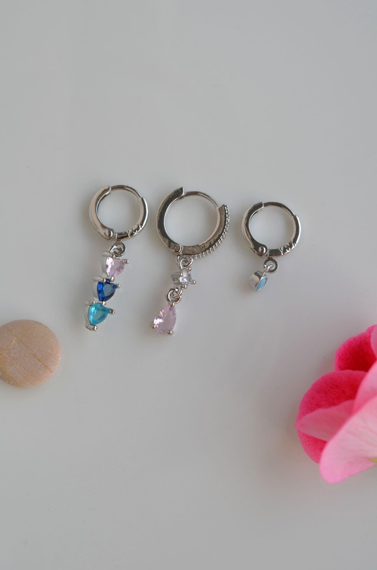 Gümüş Renkli Zirkon Taşlı Çok Renkli Küpe Seti 3 Parça