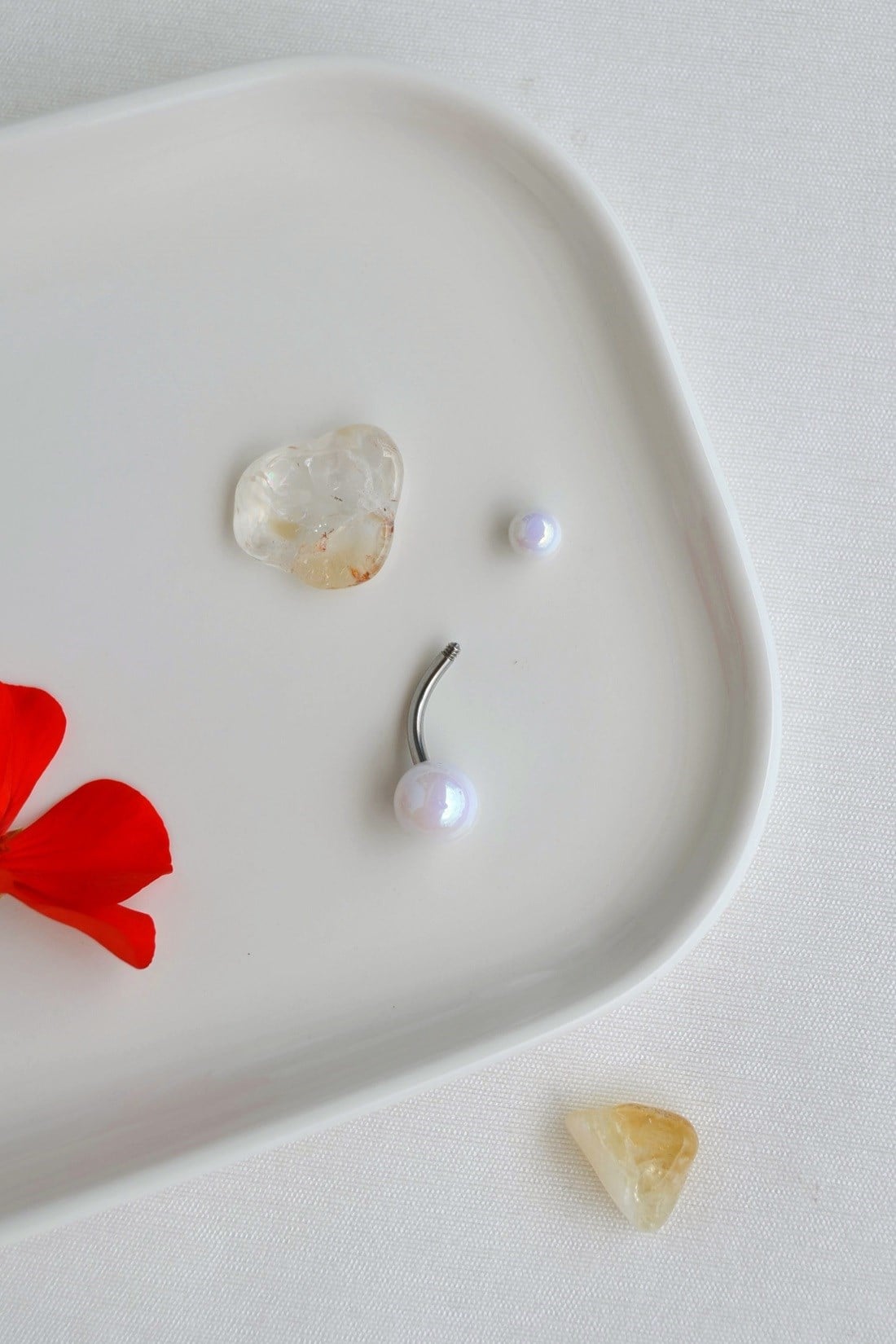 İnci Görünümlü Boncuklu Göbek Piercingi Çelik Bar