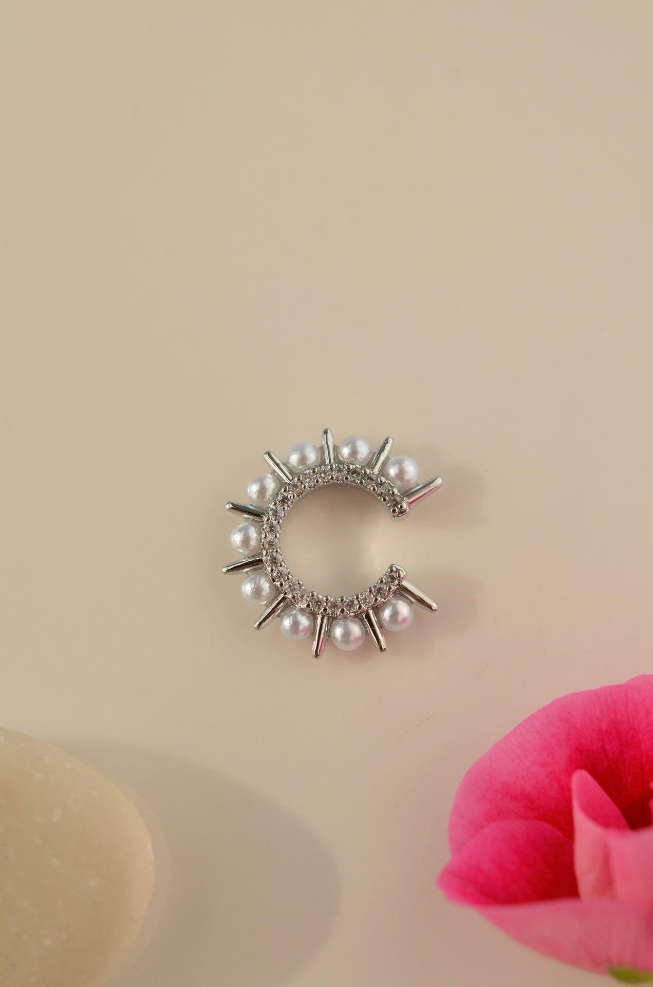 İnci Kıkırdak Küpesi İncili Earcuff