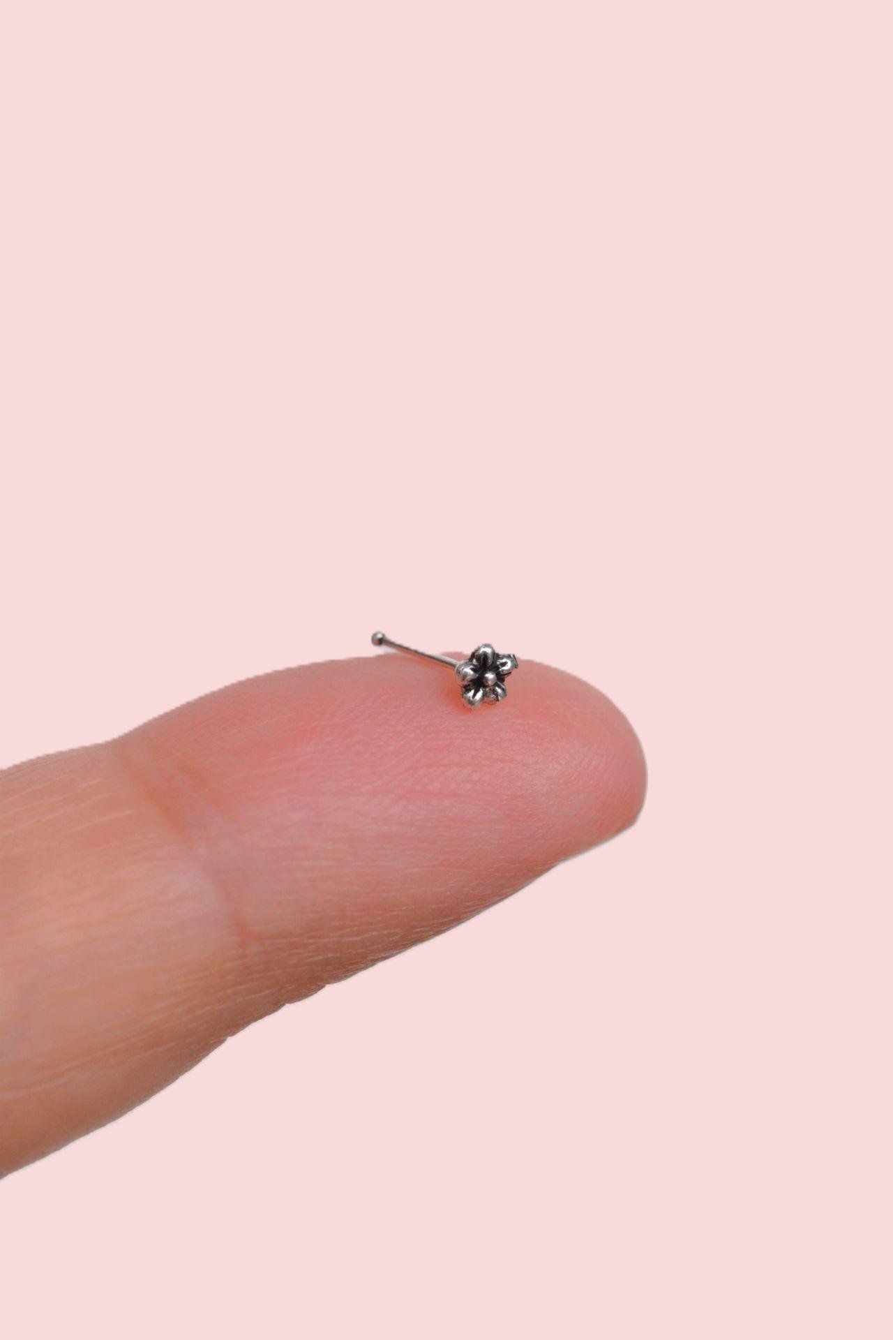 İthal 925 Ayar Eskitme Dokulu Çiçekli Gümüş Hızma